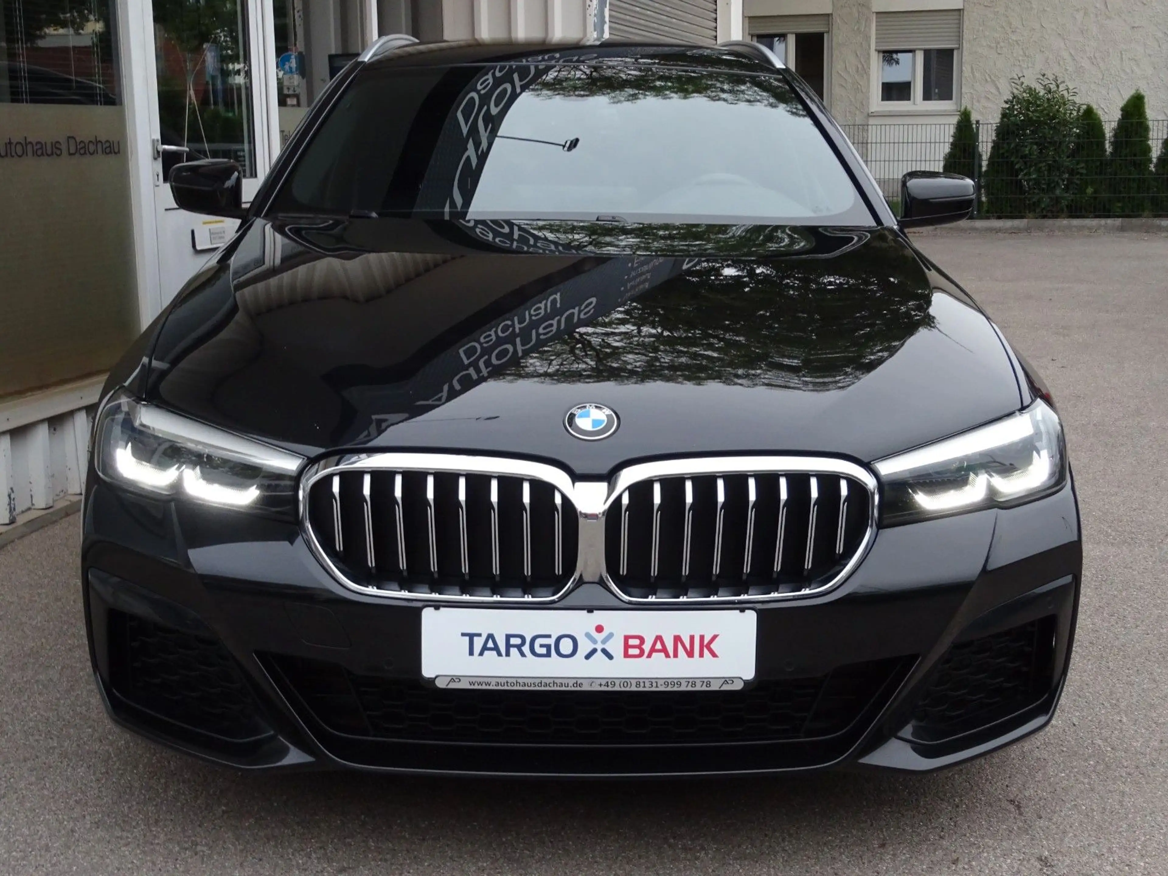 BMW 530 i xDrive Touring M-Sport Driv.A.19"Alu Kamera — photo 2