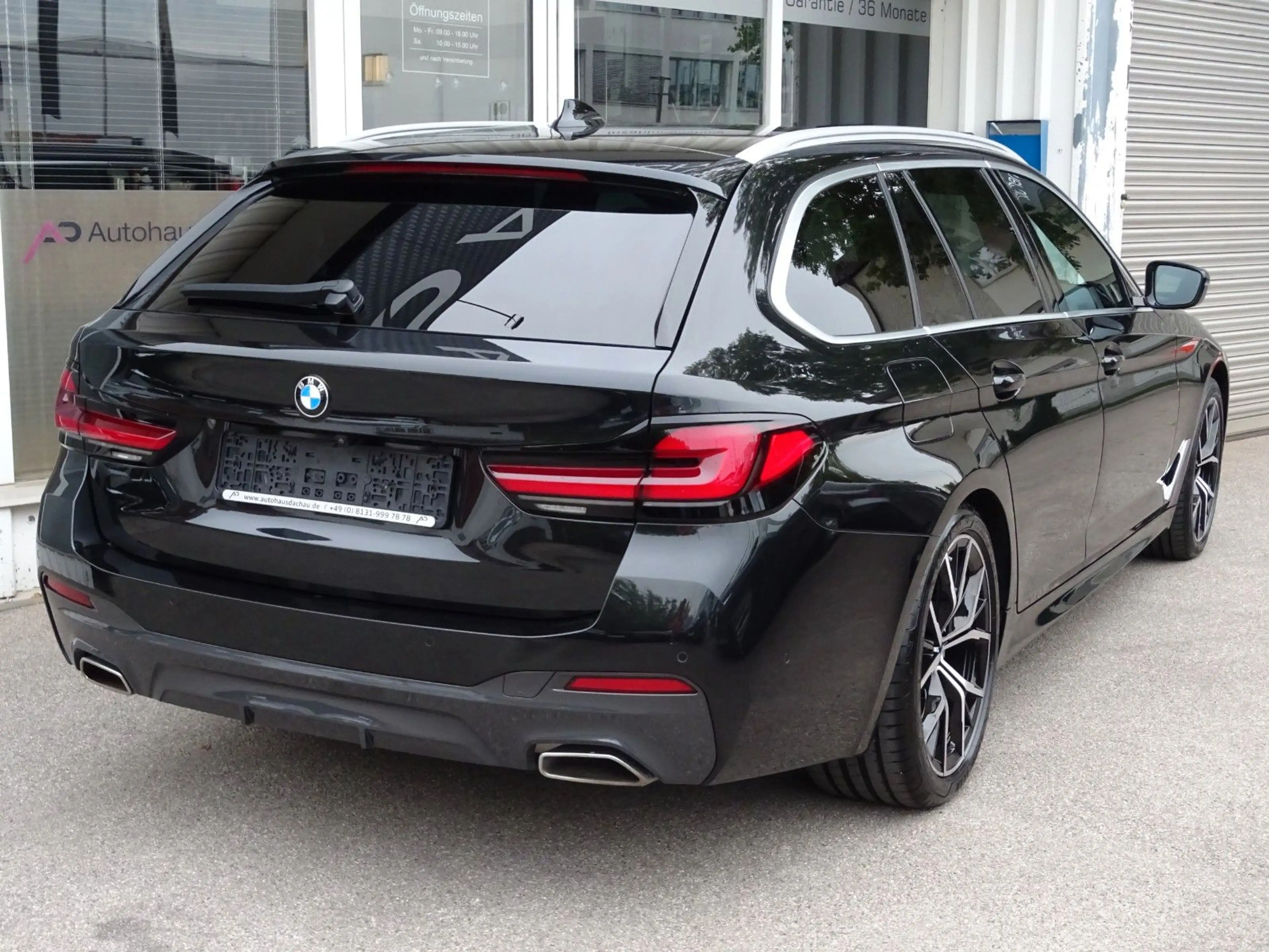BMW 530 i xDrive Touring M-Sport Driv.A.19"Alu Kamera — photo 6
