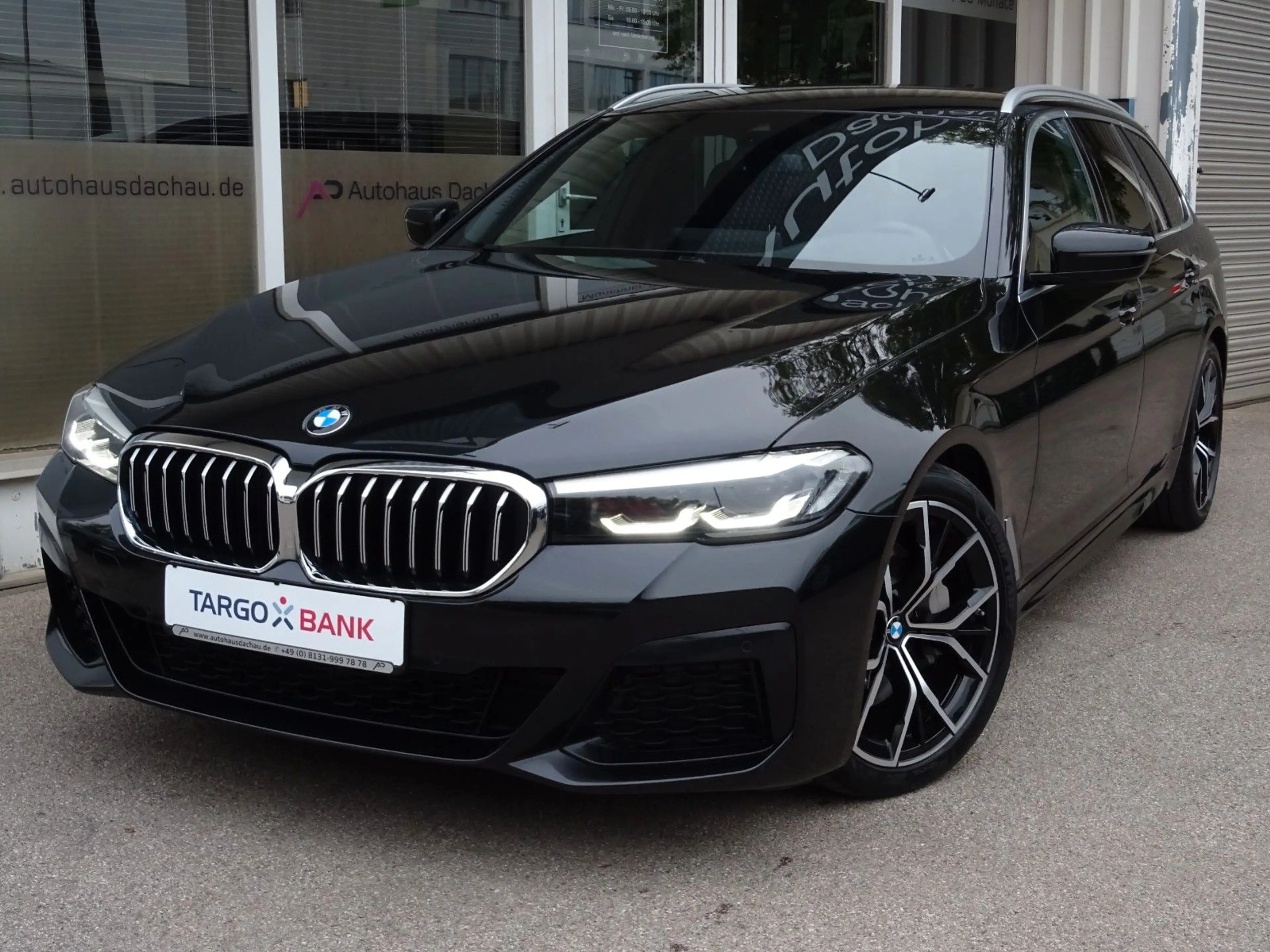 BMW 530 i xDrive Touring M-Sport Driv.A.19"Alu Kamera — photo 3