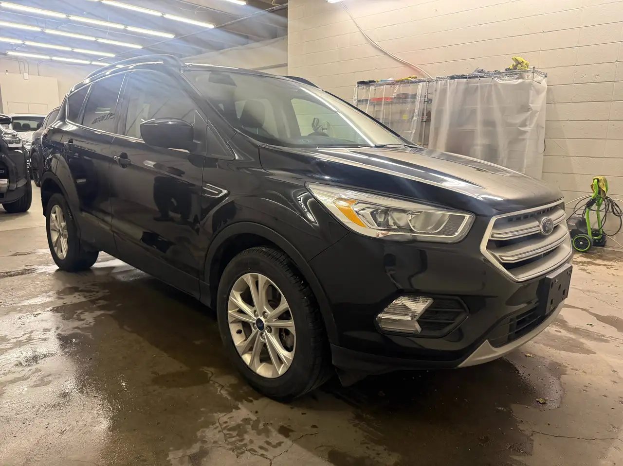 Ford Escape photo Ford Escape