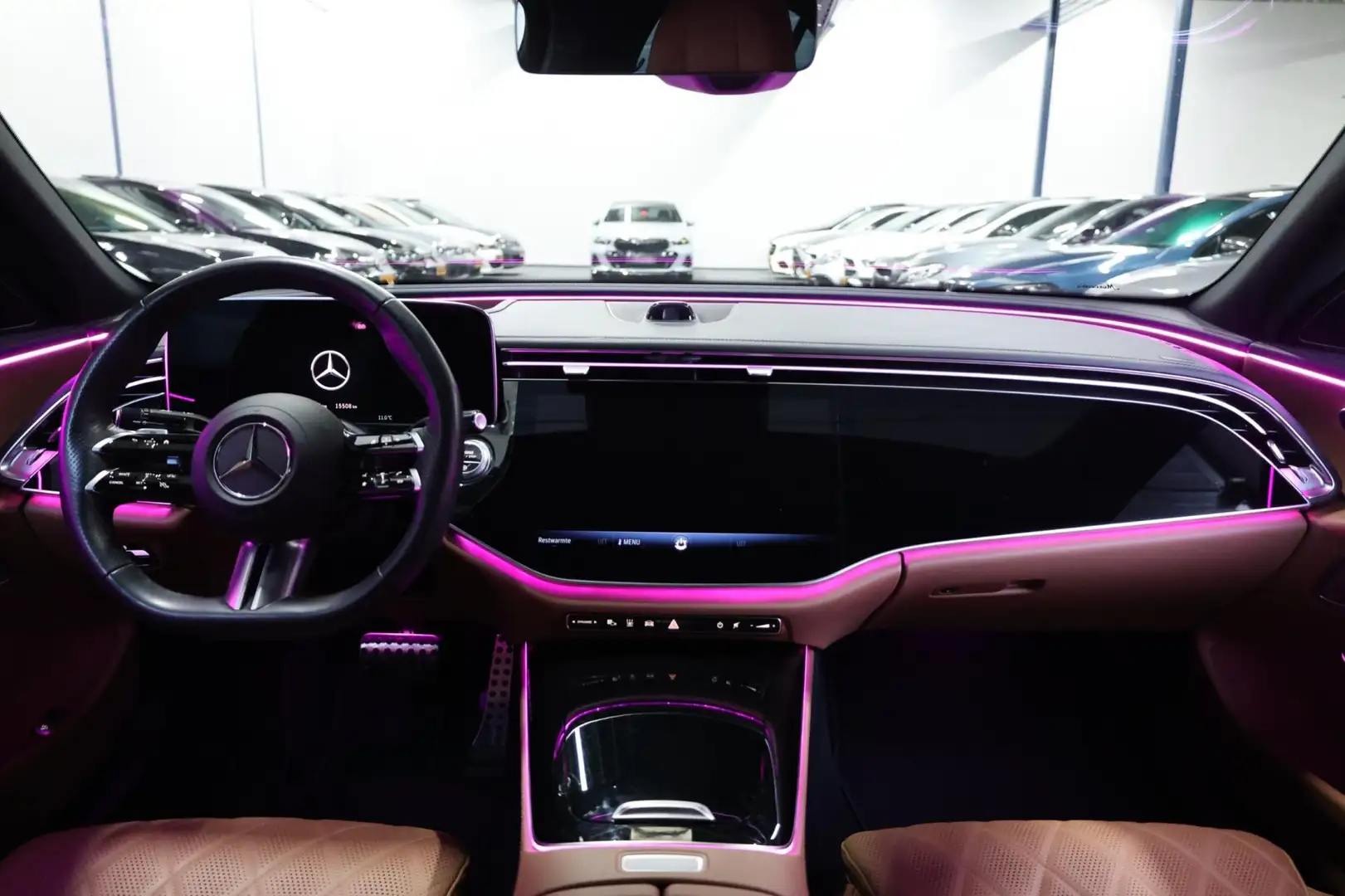 Mercedes-Benz E 450 4MATIC AMG Line NIGHT/ACHTERAS.B/HUD/SOFT/PANO/LEE Noir - 2