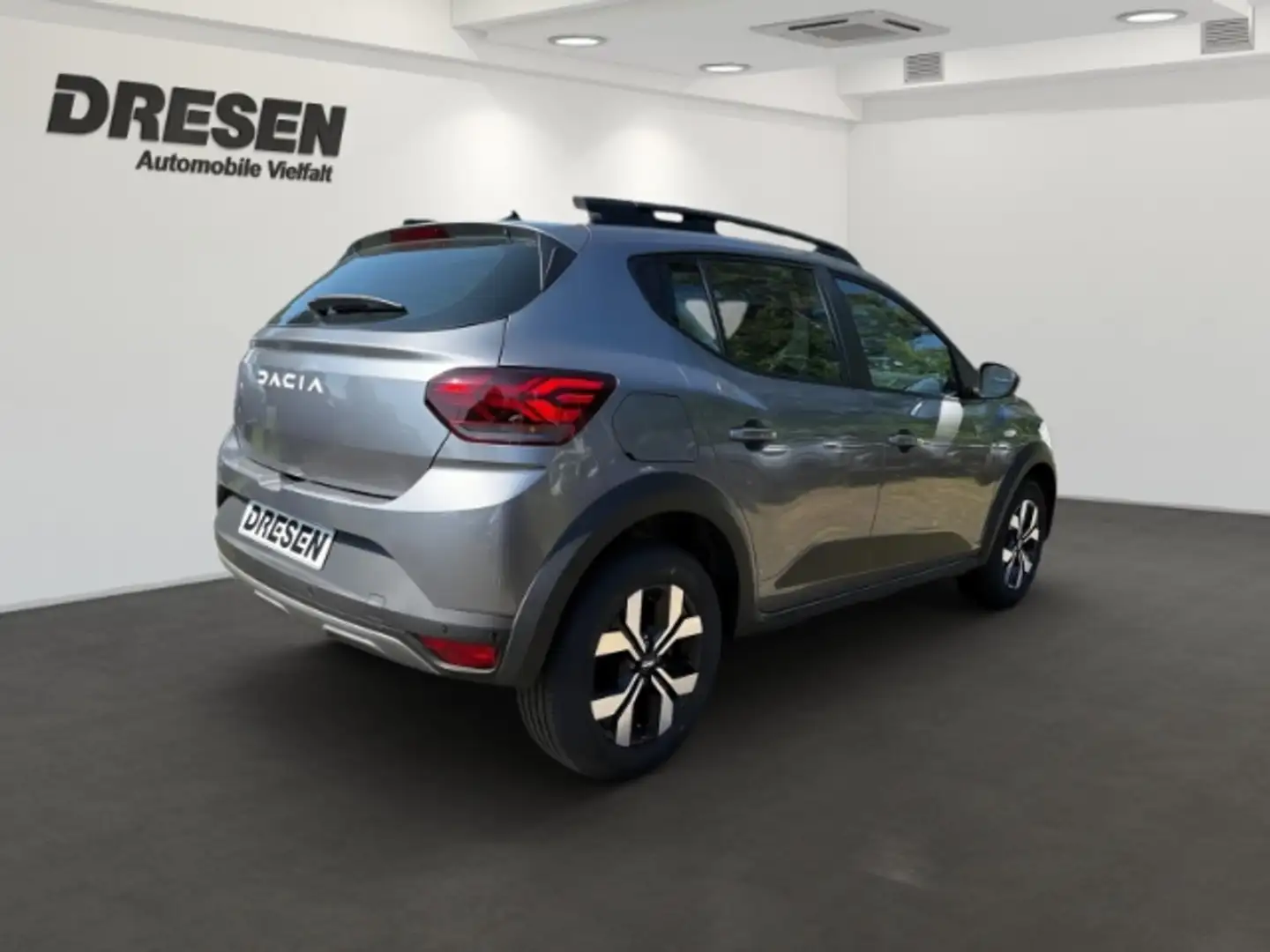 Dacia Sandero Stepway Expression 1.0 TCe 90 CVT NAVI ALUFELGEN W siva - 2