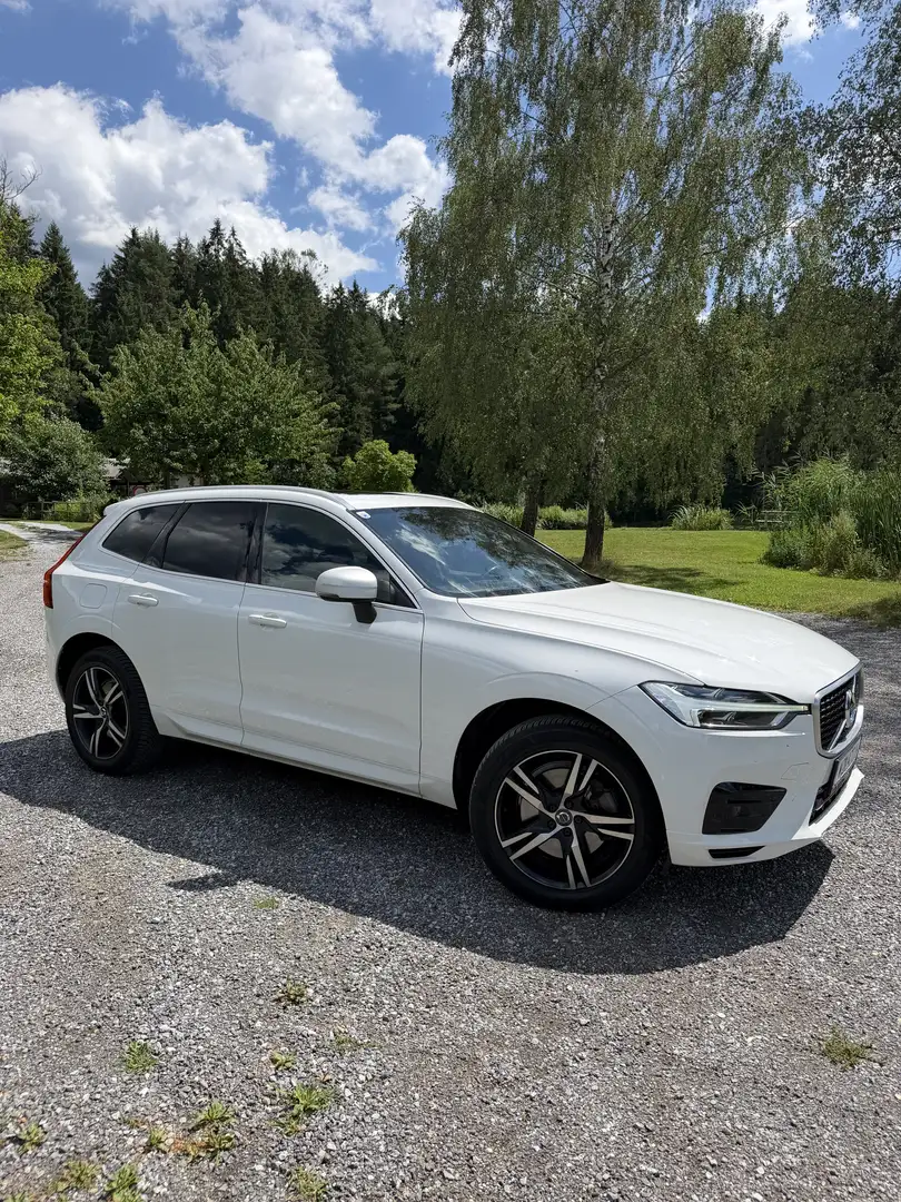 Volvo XC60 D4 R-Design AWD AHK HEAD UP SUV / Gelän - 1