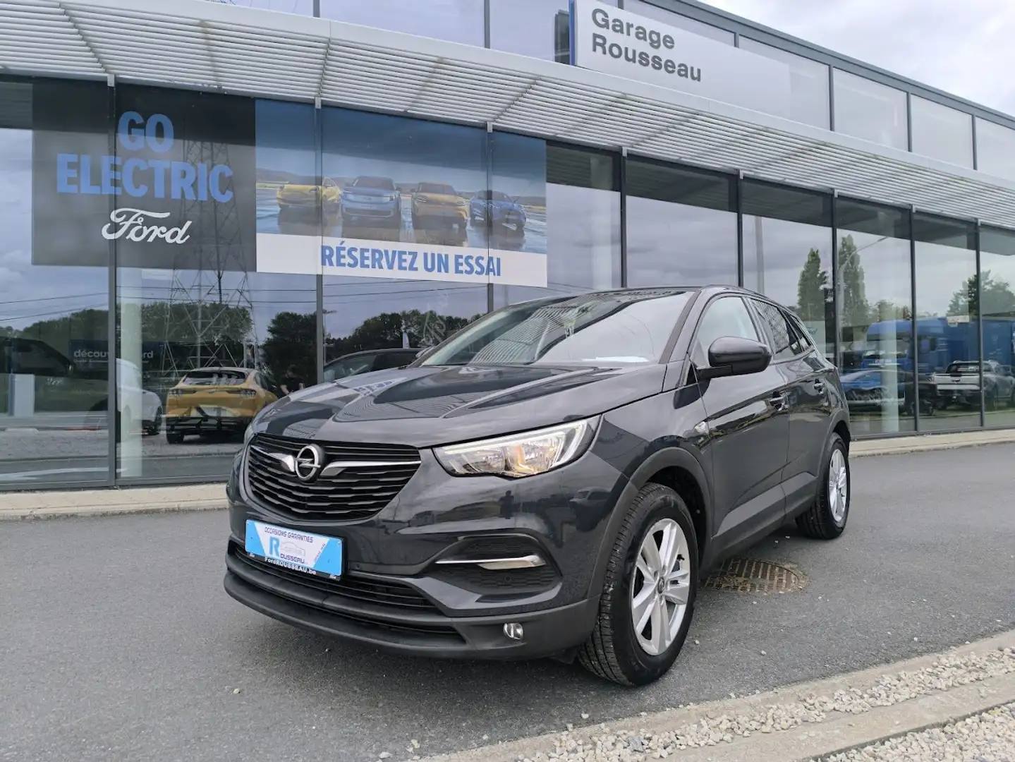 Opel Grandland X 1.2 Turbo ECOTEC  130 CV BVM Comfort S/S Grijs - 2