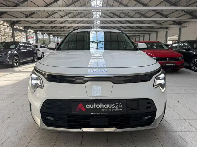 Kia Niro view 2