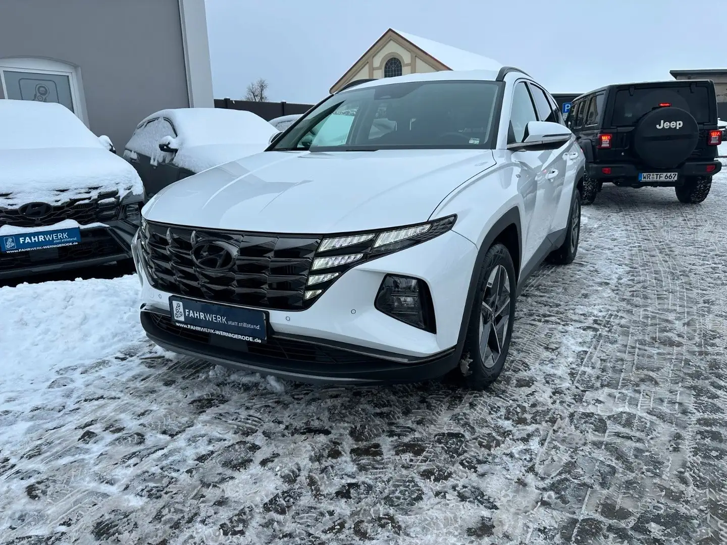 Hyundai TUCSON 1.6 T-GDI 48V Trend DCT Weiß - 1
