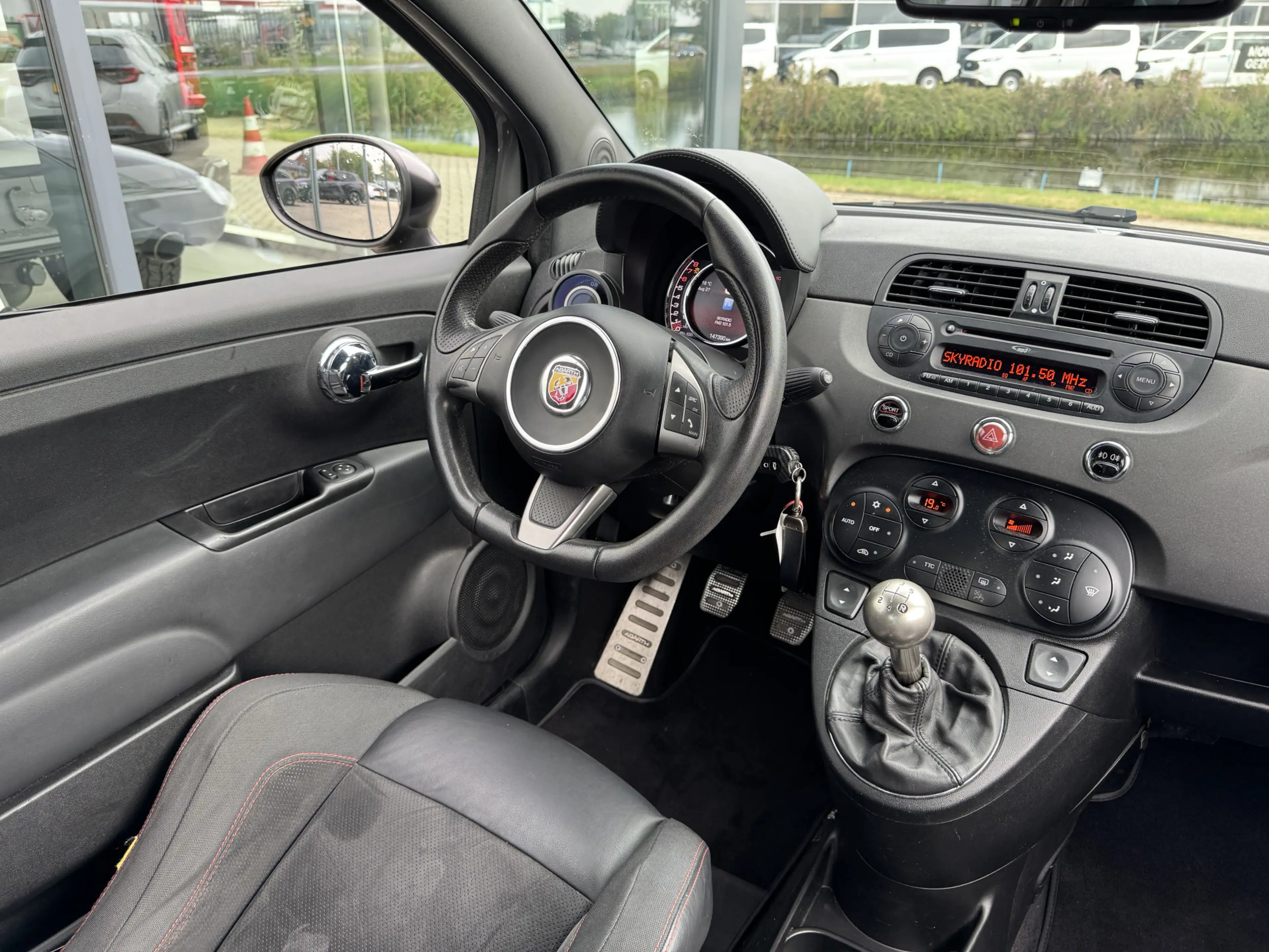 Fiat 500 Abarth 595 Competizione | Racesportstoelen | Sportuitlaat — photo 6