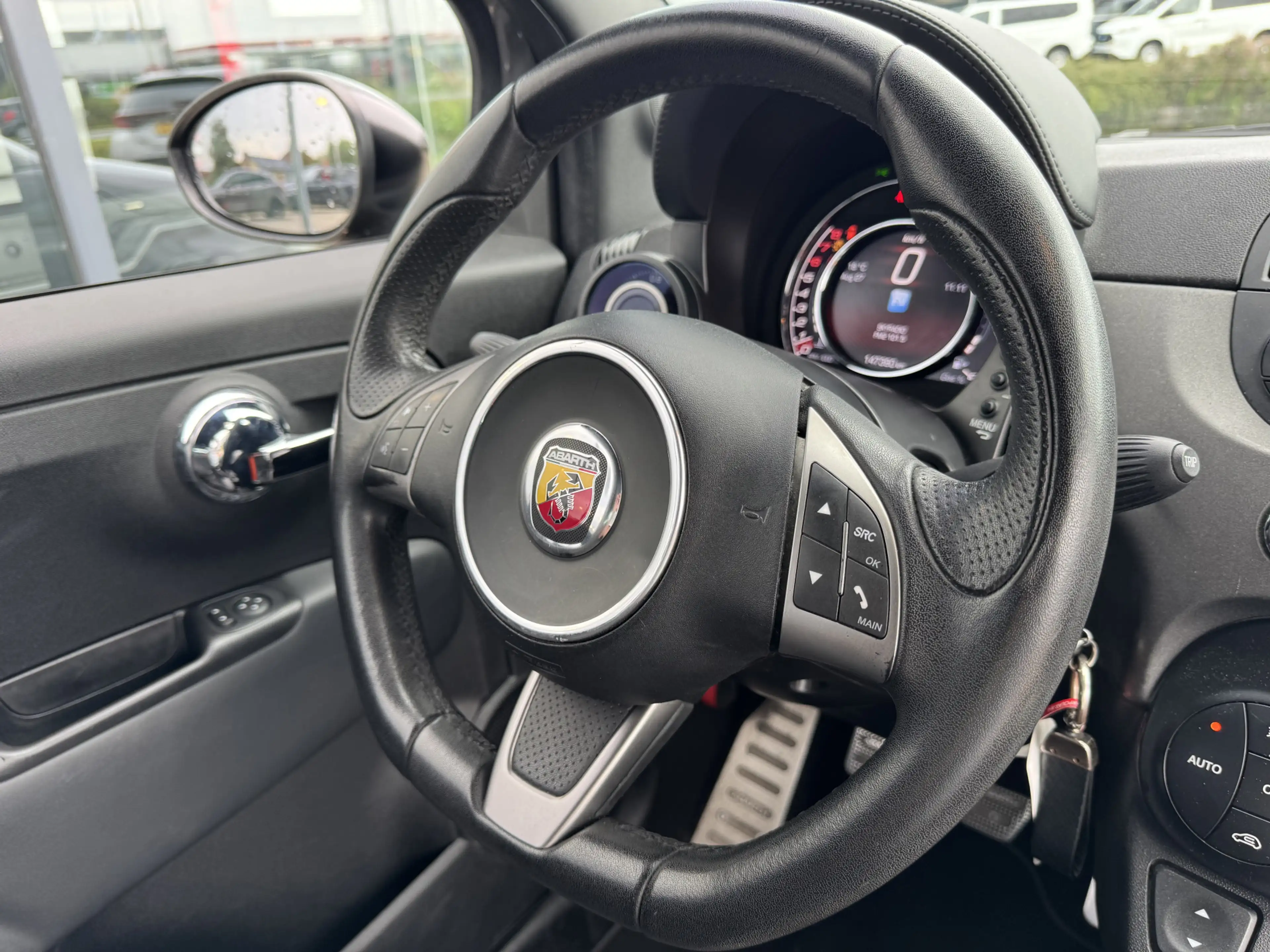 Fiat 500 Abarth 595 Competizione | Racesportstoelen | Sportuitlaat — photo 7