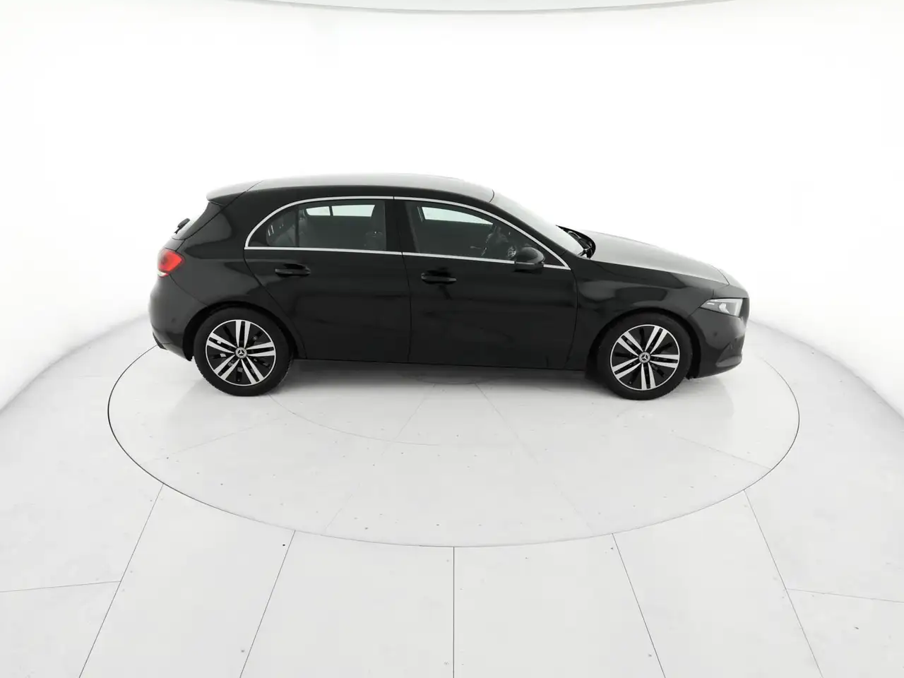 Mercedes-Benz A 200 200 d sport 4matic auto 5