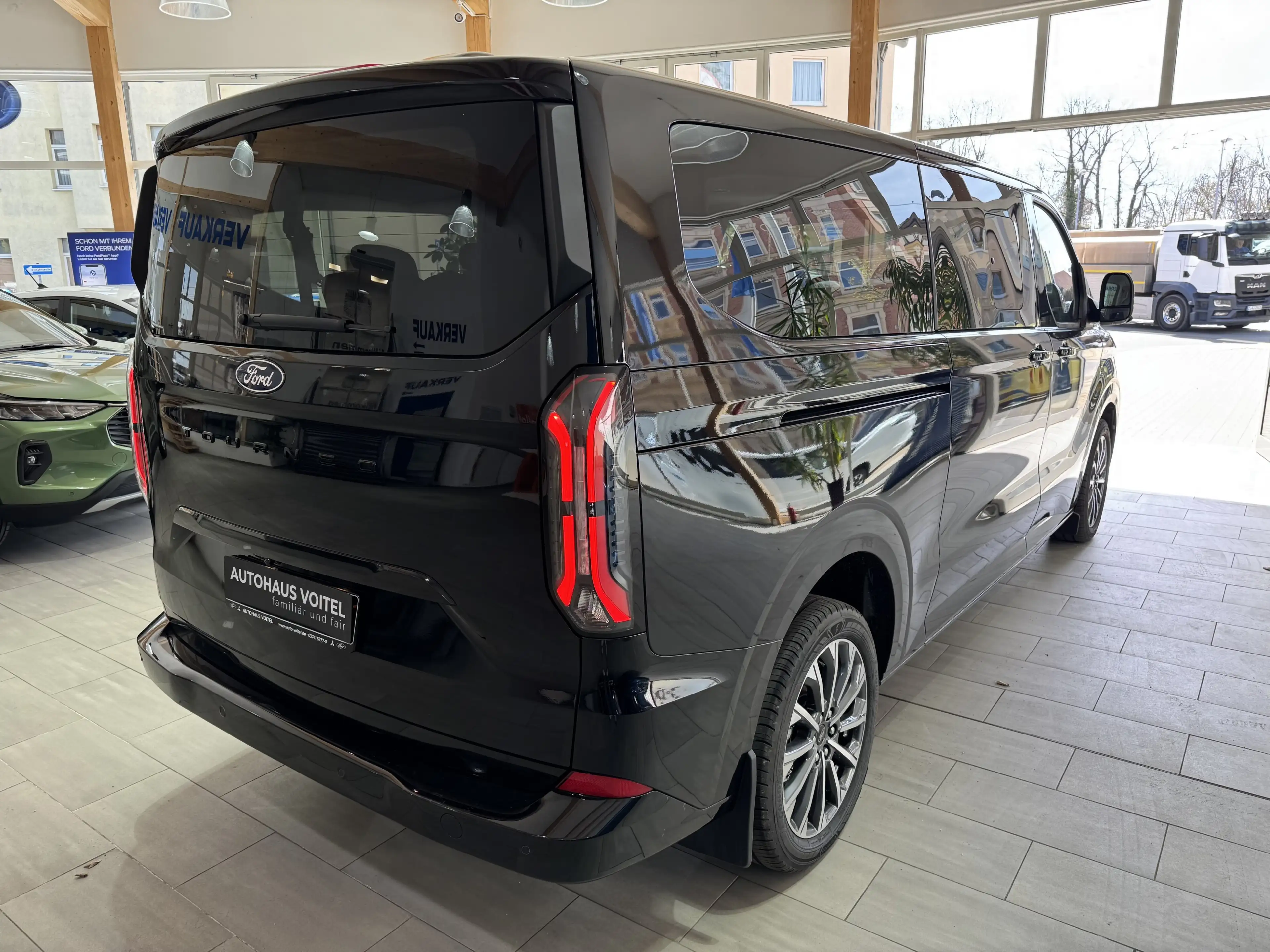 Ford Tourneo Custom Titanium X L2 FWD — photo 5