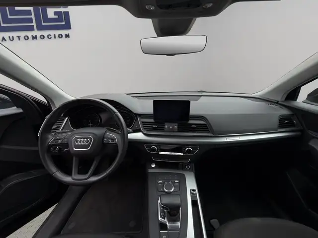 Audi Q5 view 15