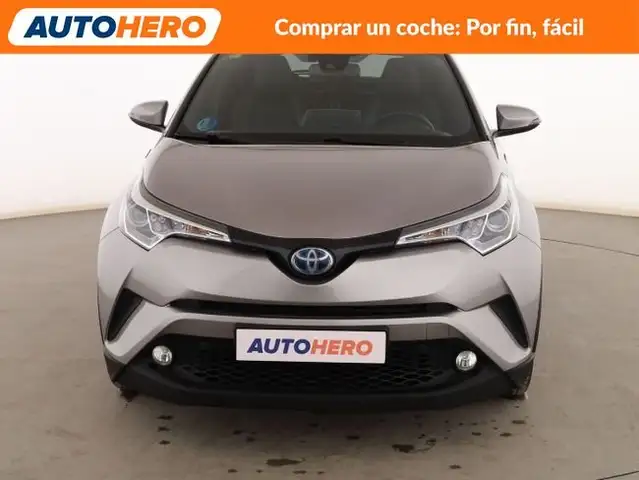 Toyota C-HR view 9