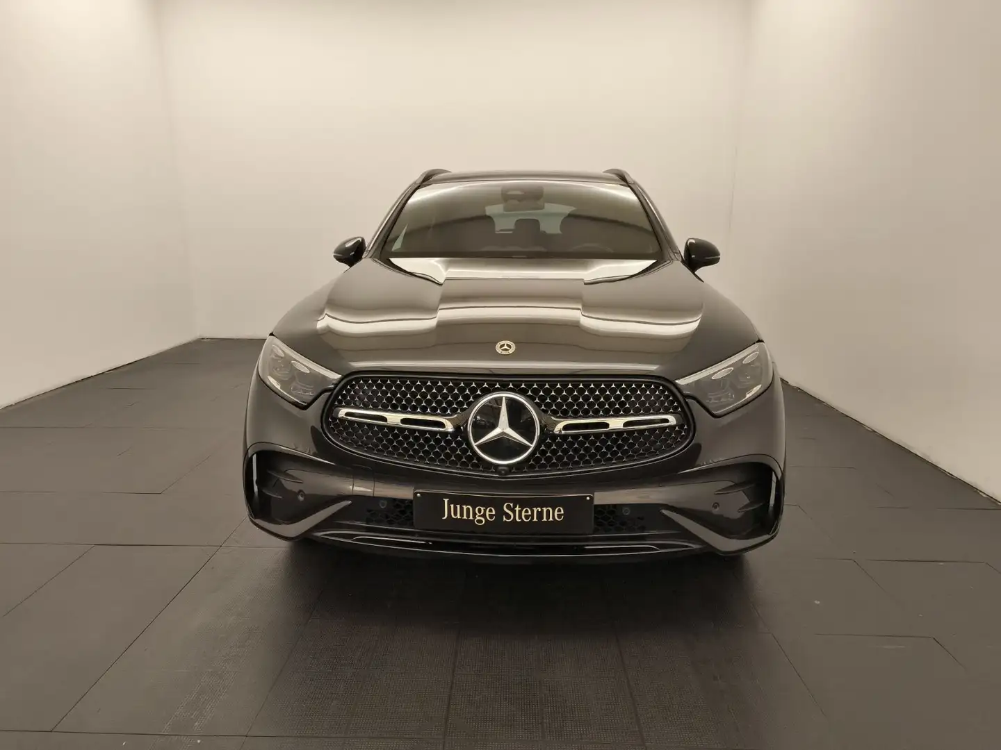 Mercedes-Benz GLC 300 GLC 300 de 4M AMG PremiumPlus Airmatic AHK Burmest Grijs - 2
