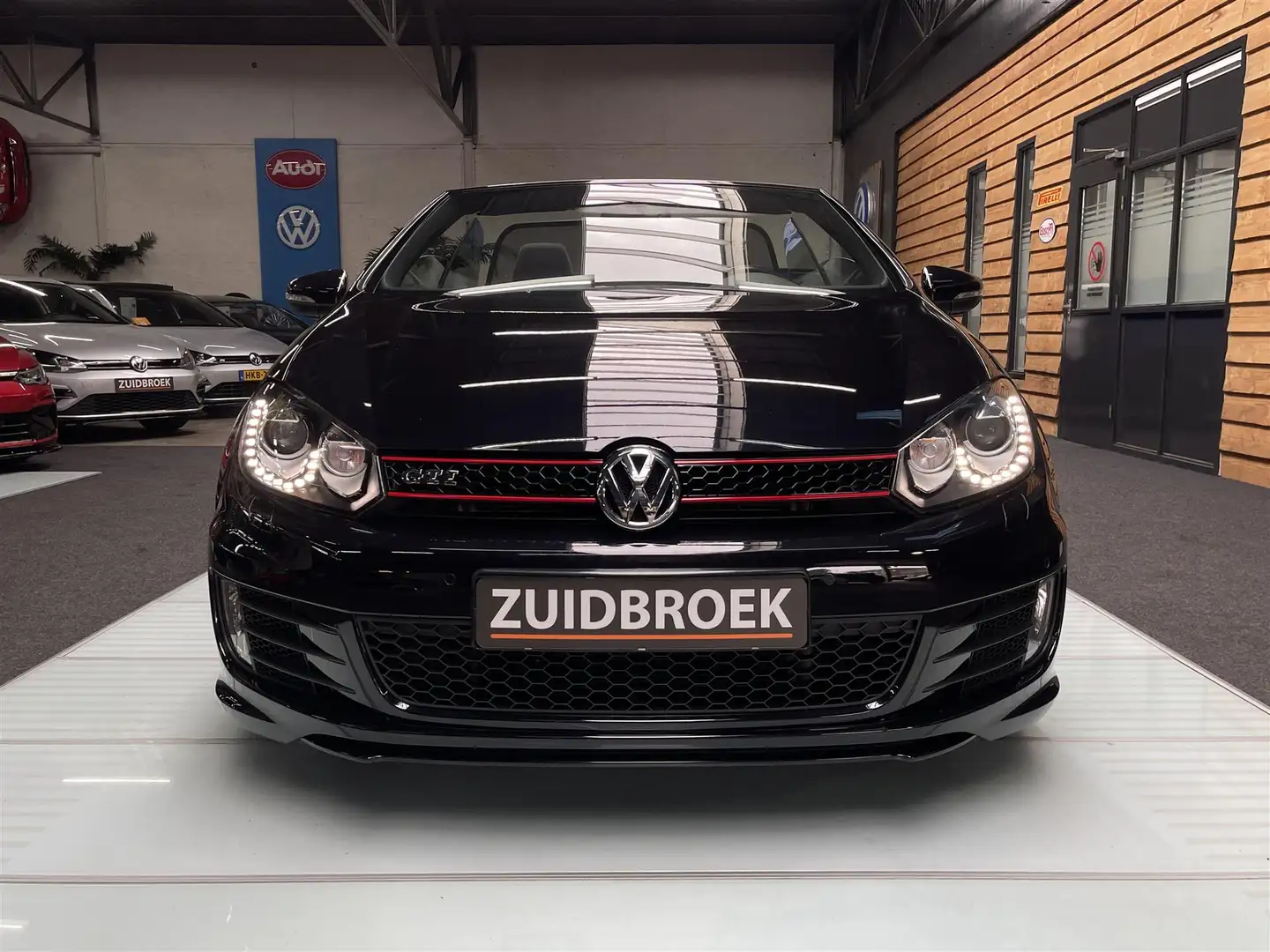 Volkswagen Golf GTI 2.0 Cabrio DSG Clima Cruise Xenon Noir - 2