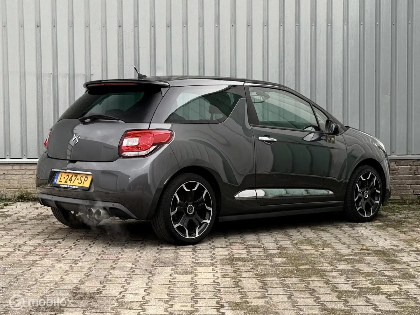 Citroen DS3 1.6 THP Sport Chic | 157PK! | HiFi-Sound | Navi Gris - 2
