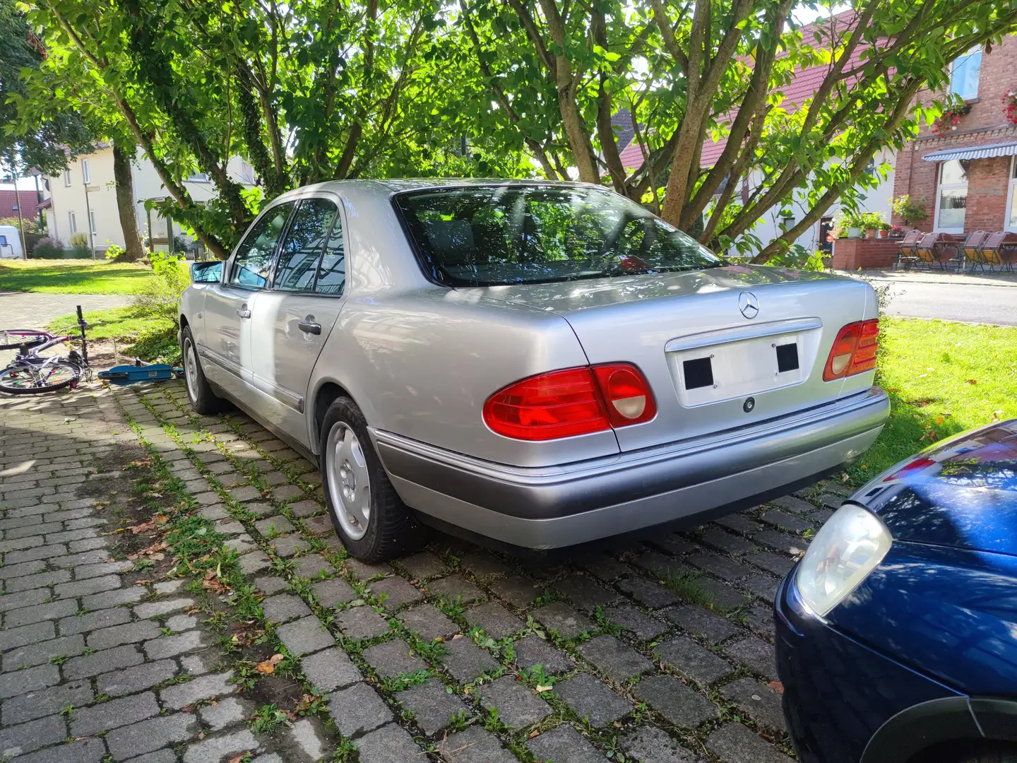 Mercedes-Benz E 280 E 280 Elegance Zilver - 2