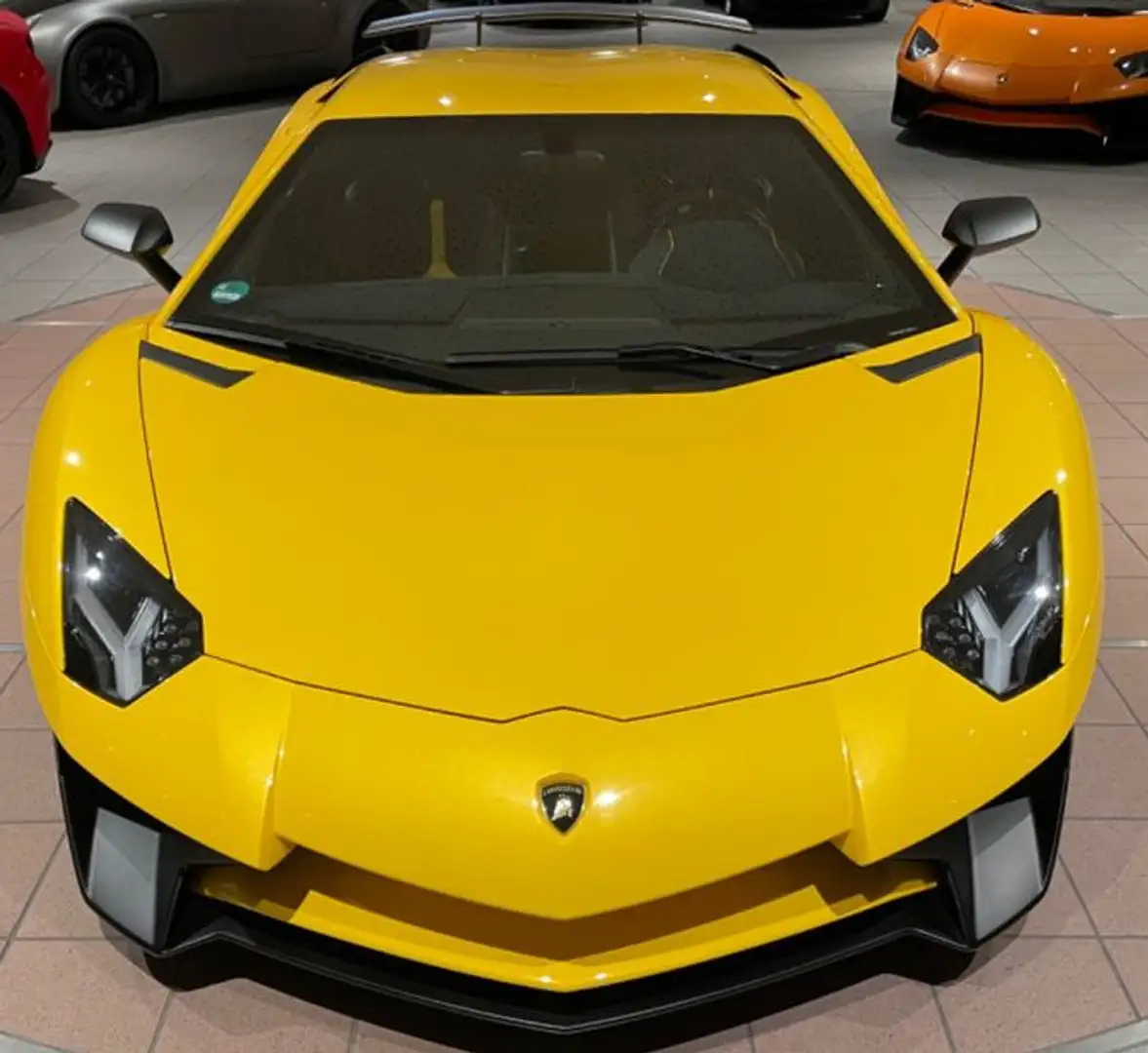 Lamborghini Aventador SuperVeloce LP750-4 Yellow - 2