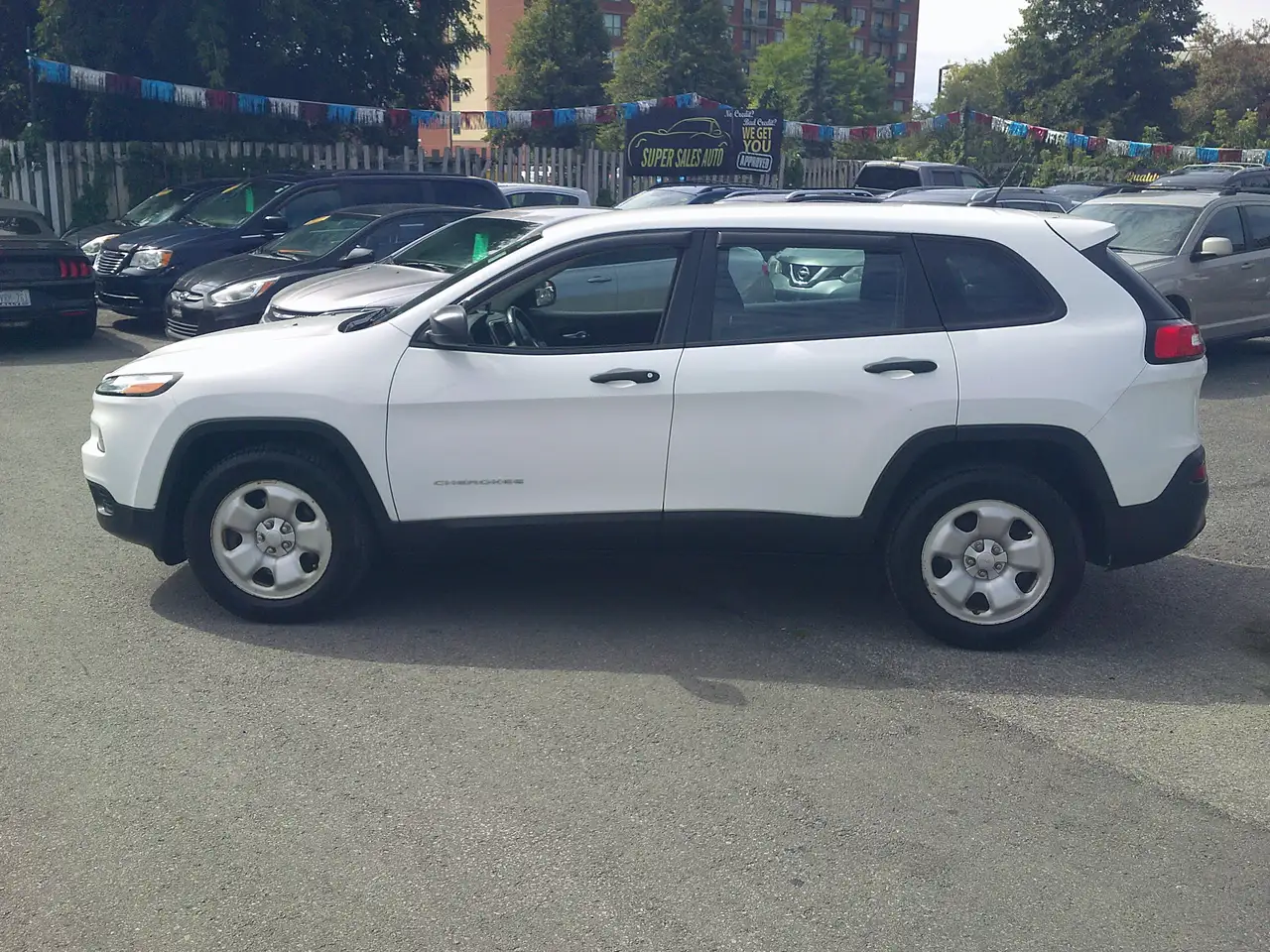 Jeep Cherokee снимка Jeep Cherokee