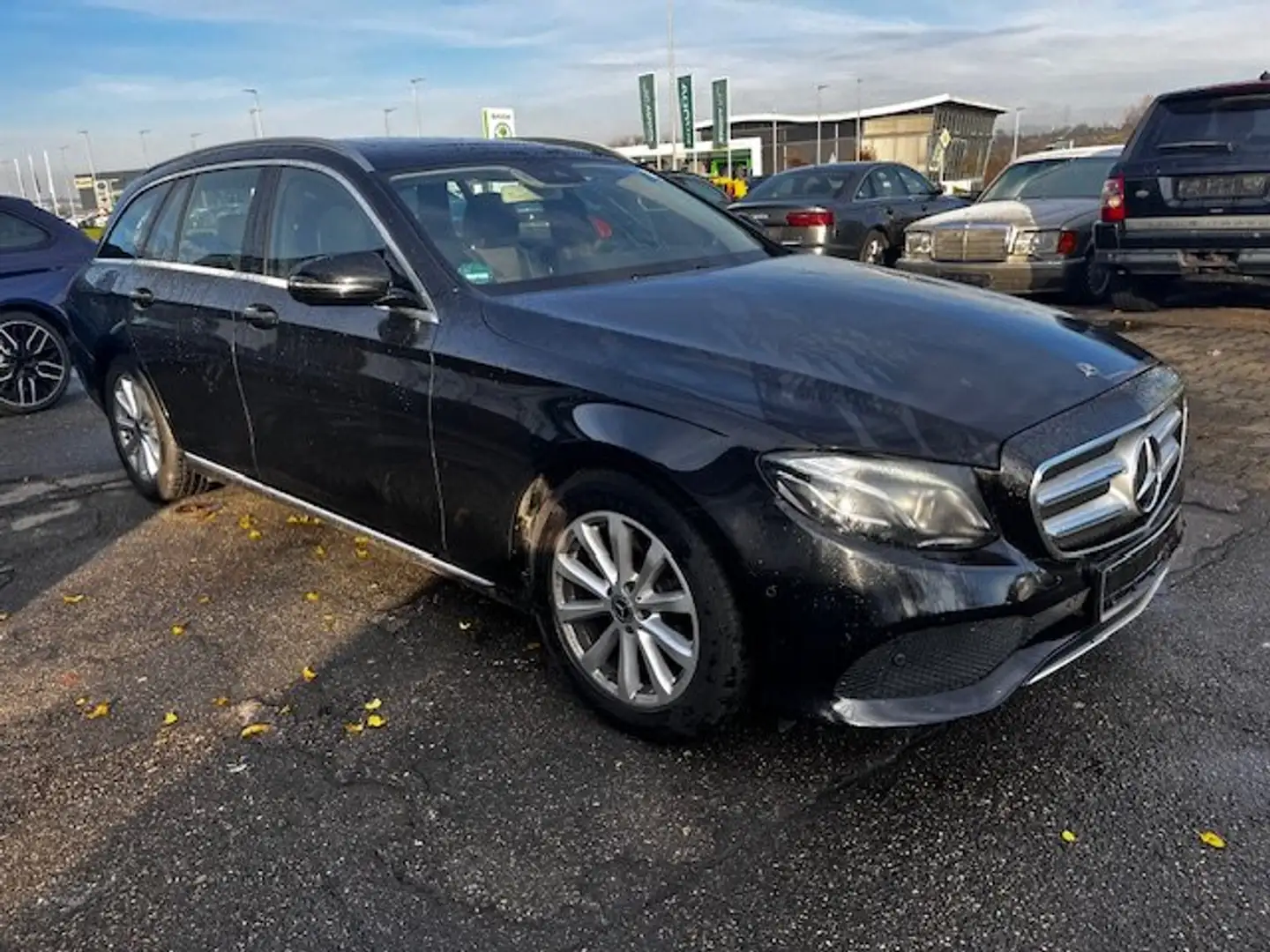 Mercedes-Benz E 220 E 220 d (213.204) Schwarz - 1