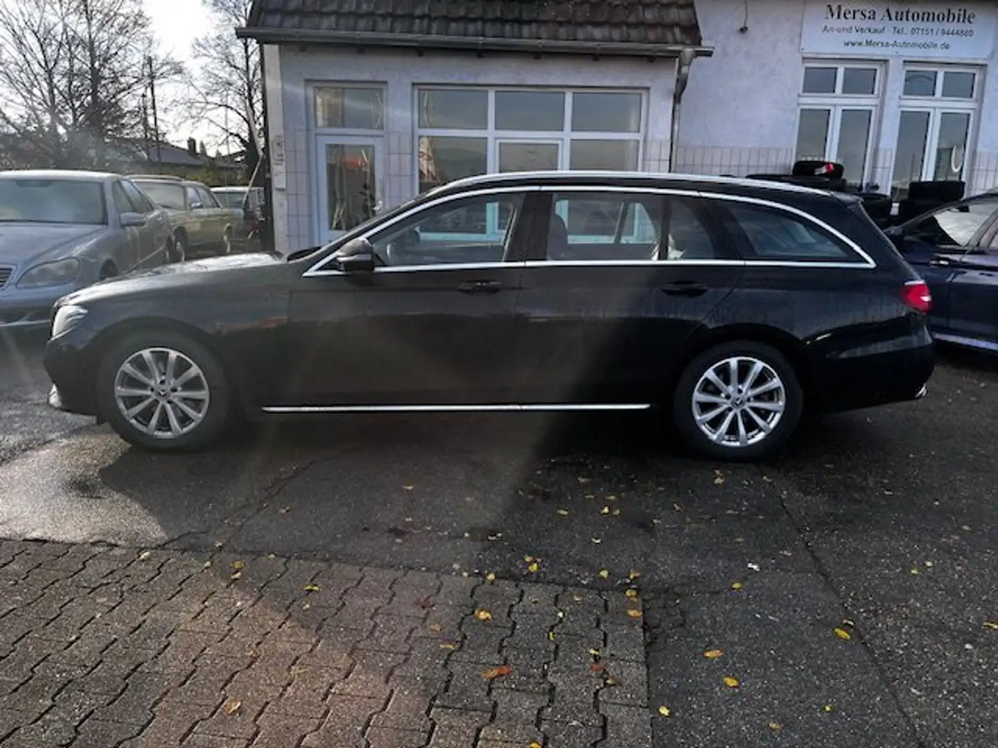 Mercedes-Benz E 220 E 220 d (213.204) Schwarz - 2