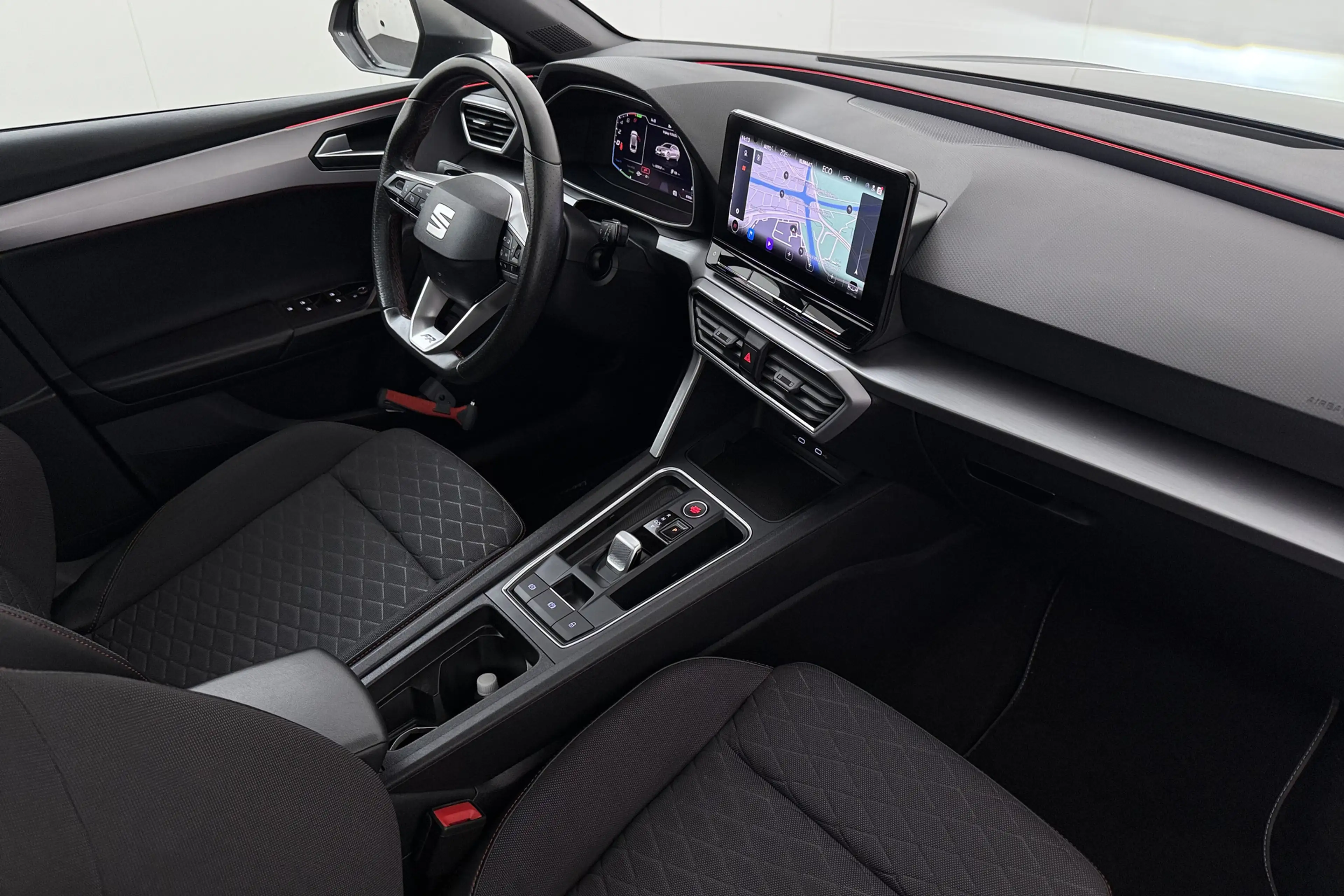 SEAT Leon Sportstourer 1.4 204 PK TSI PHEV FR Pano-dak 18'LM — photo 15