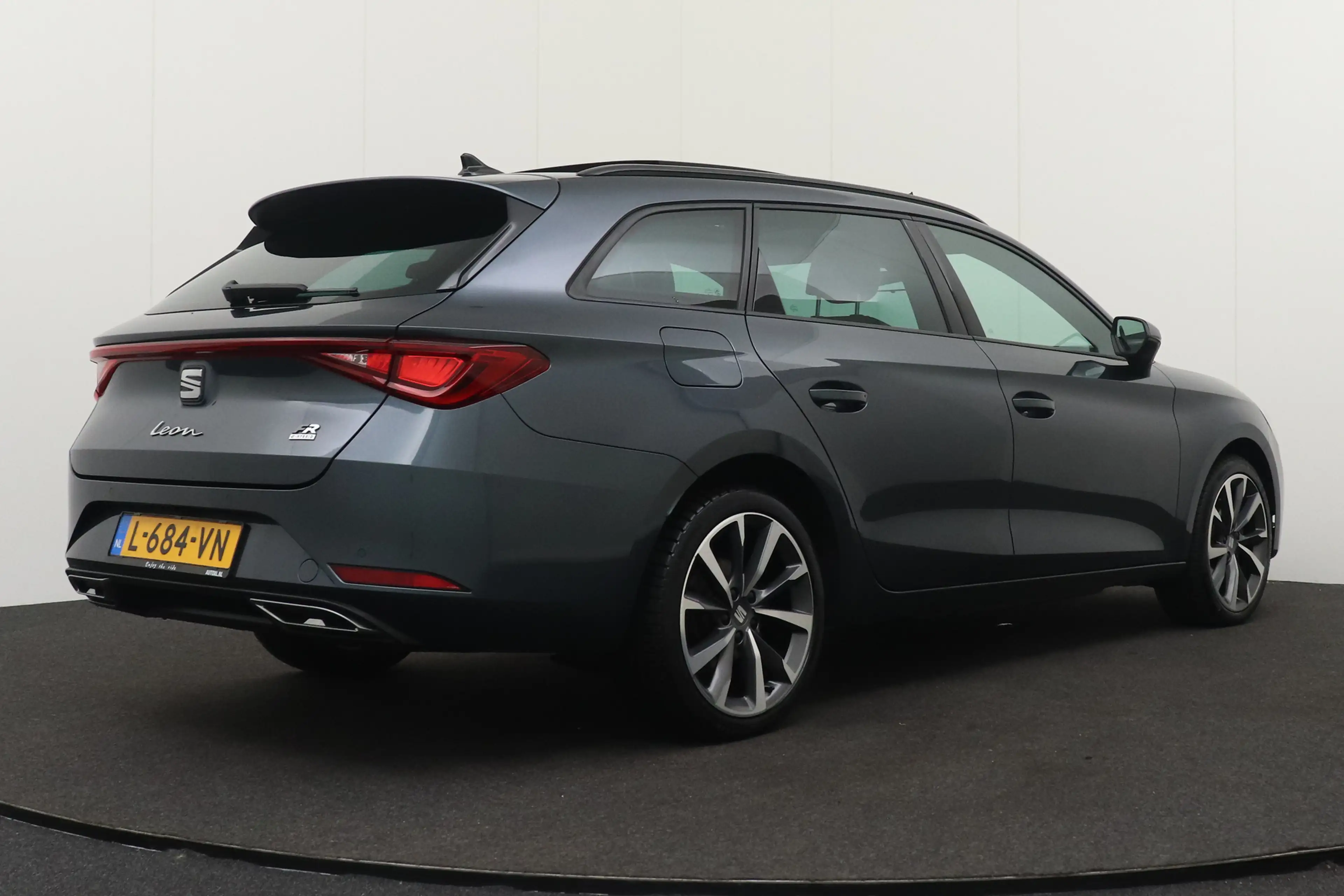 SEAT Leon Sportstourer 1.4 204 PK TSI PHEV FR Pano-dak 18'LM — photo 2
