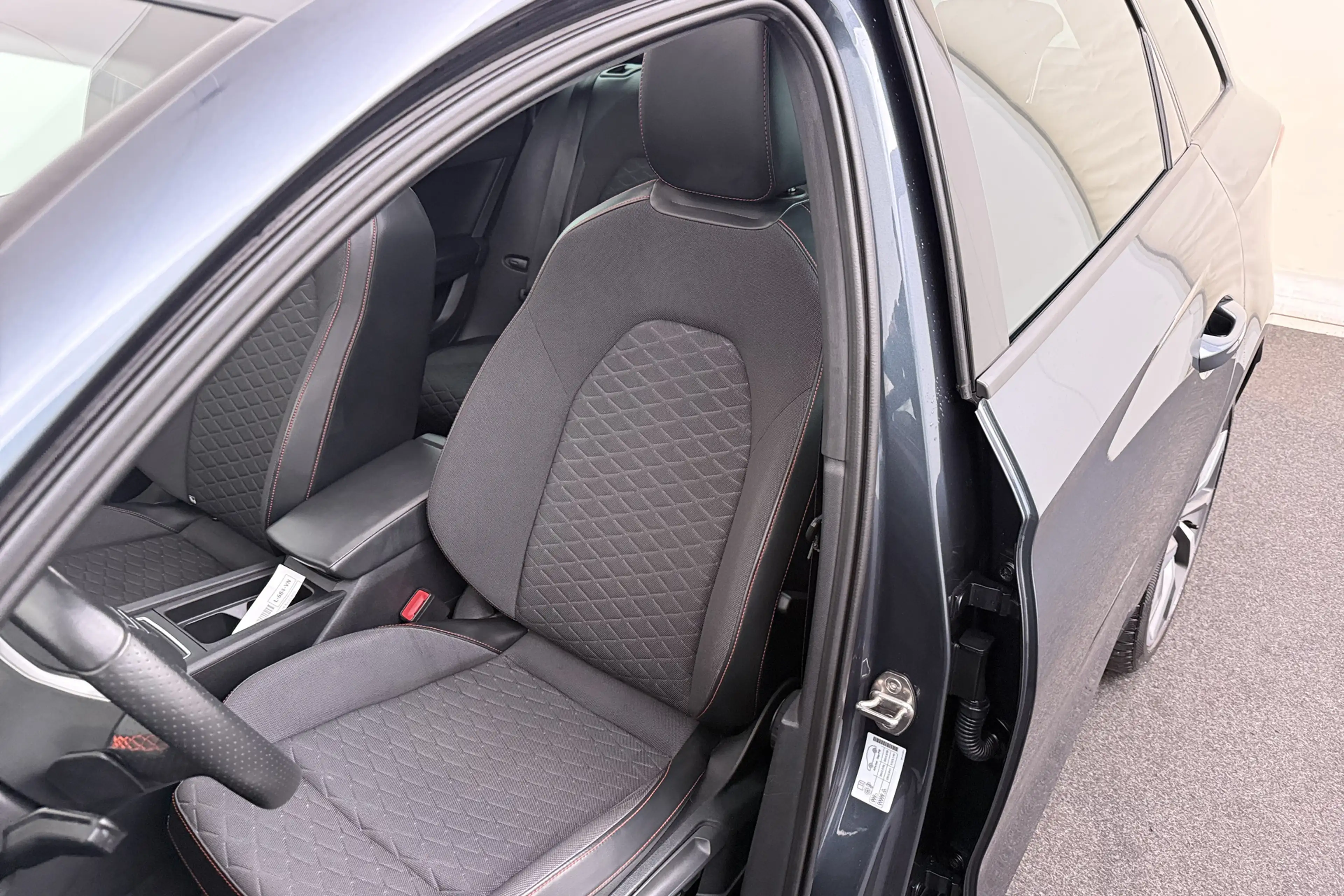 SEAT Leon Sportstourer 1.4 204 PK TSI PHEV FR Pano-dak 18'LM — photo 9