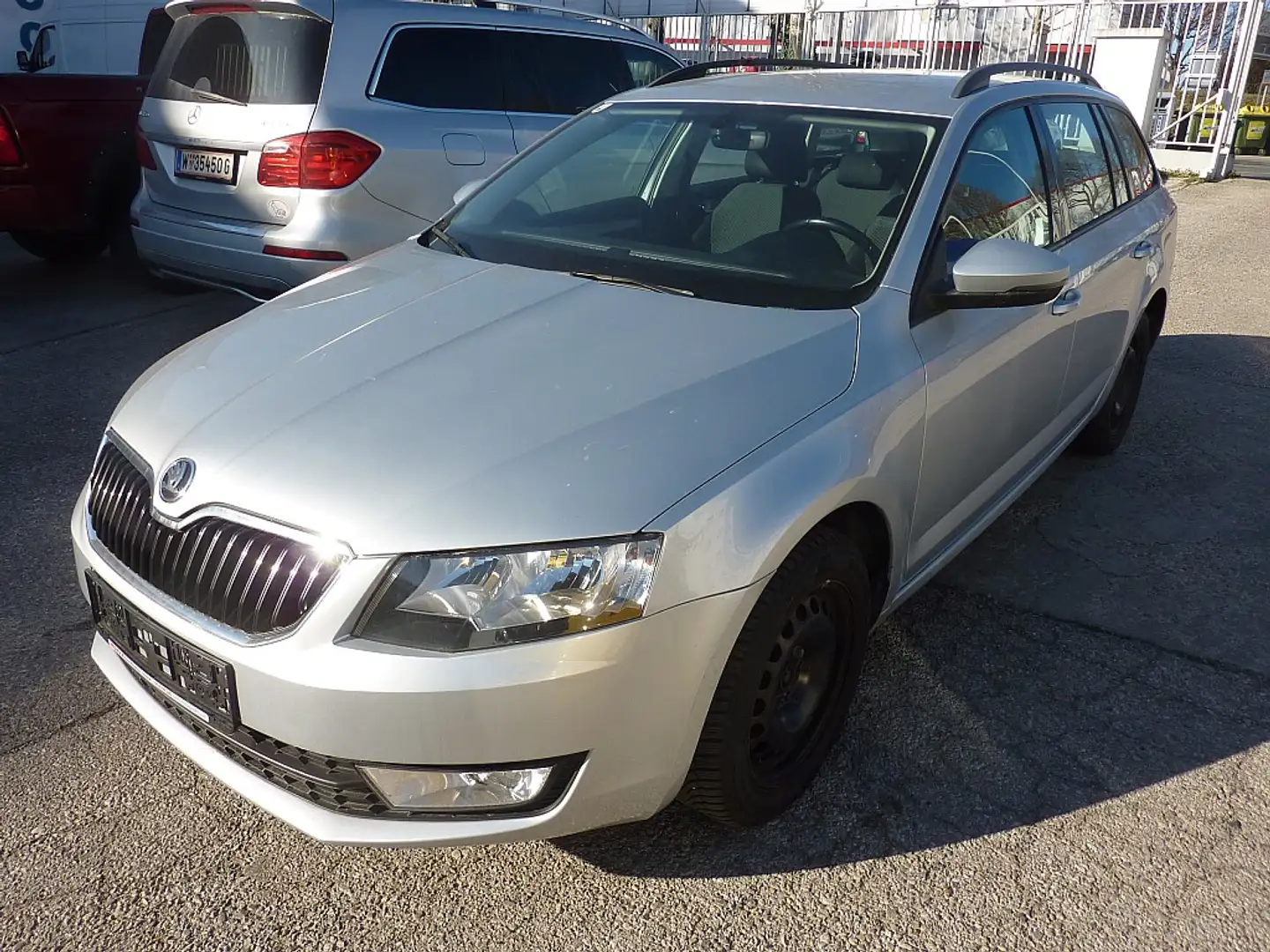 Skoda Octavia Combi 1,6 TDI Ambition 4x4 Argent - 1