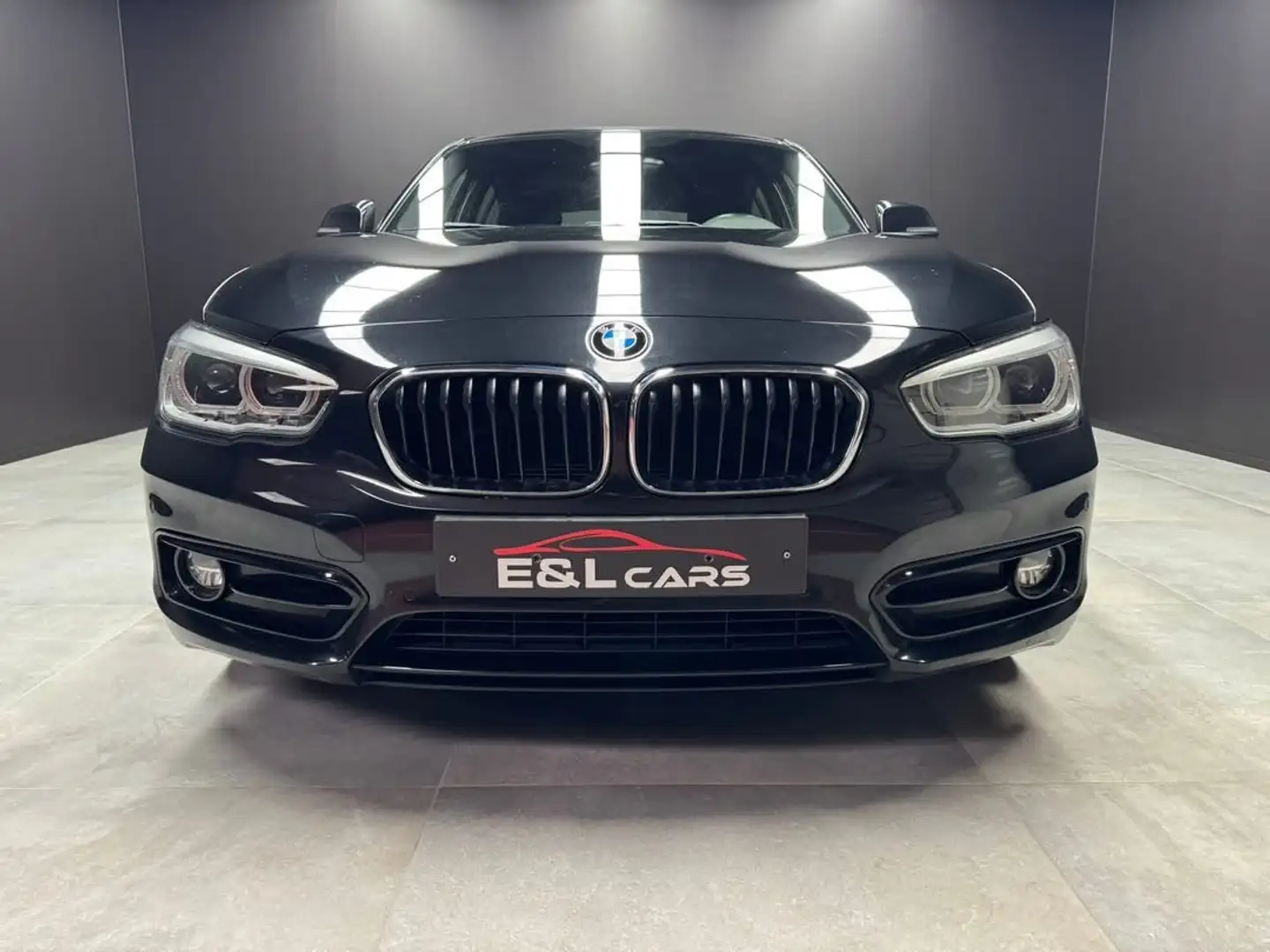 BMW 116 116 dA SportLine **12 mois de garantie** Noir - 2