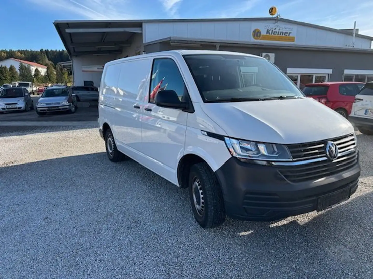 Volkswagen T6.1 Transporter FWD Weiß - 2