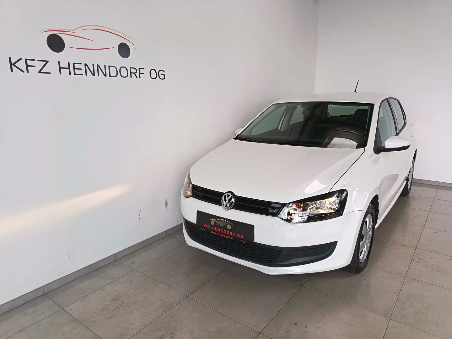Volkswagen Polo Polo Cool 1,2 Cool ab € 160 / Monat Weiß - 1