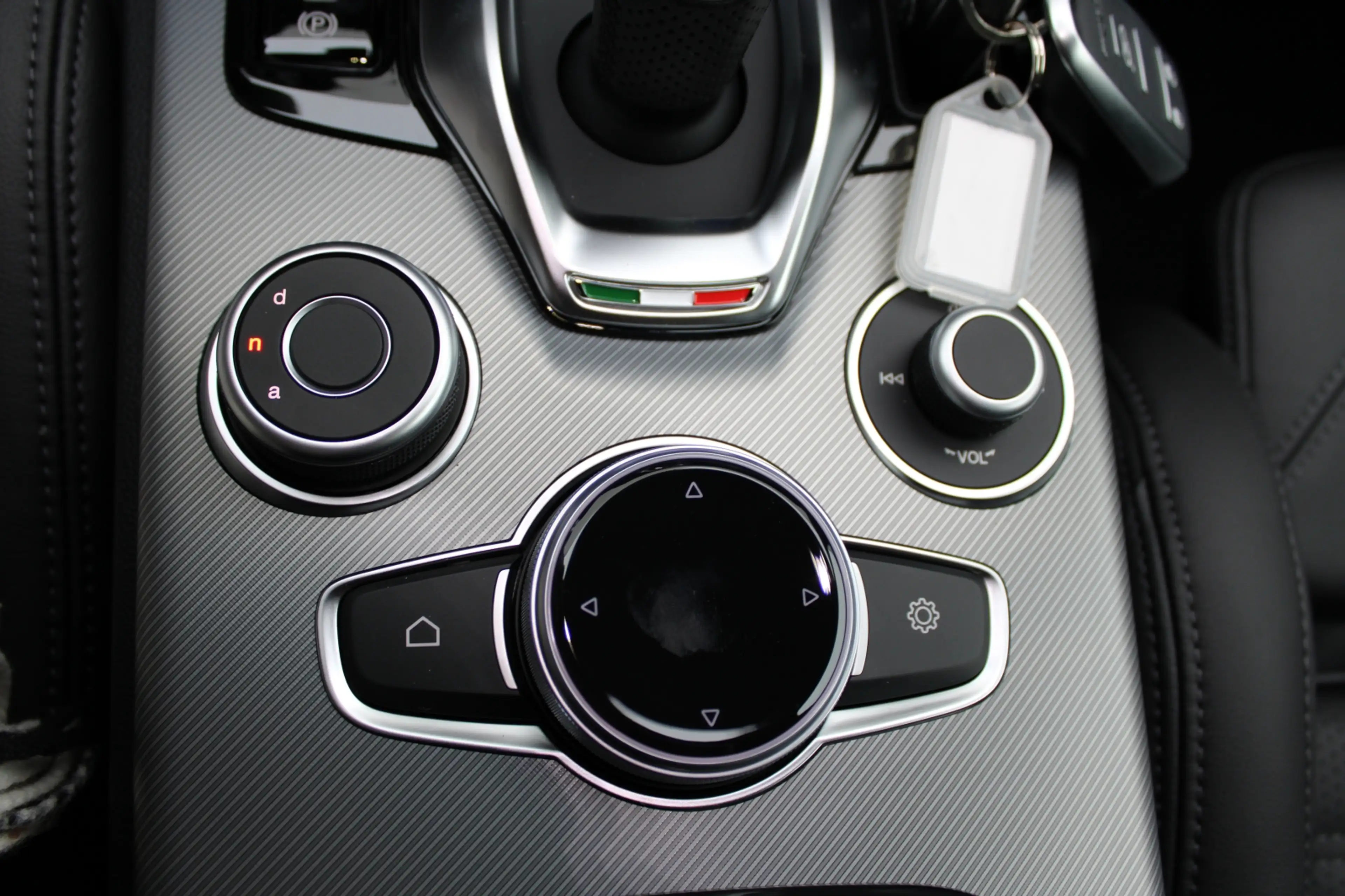 Alfa Romeo Stelvio Stelvio Veloce 2.2 210 AT8 Q4 — photo 14