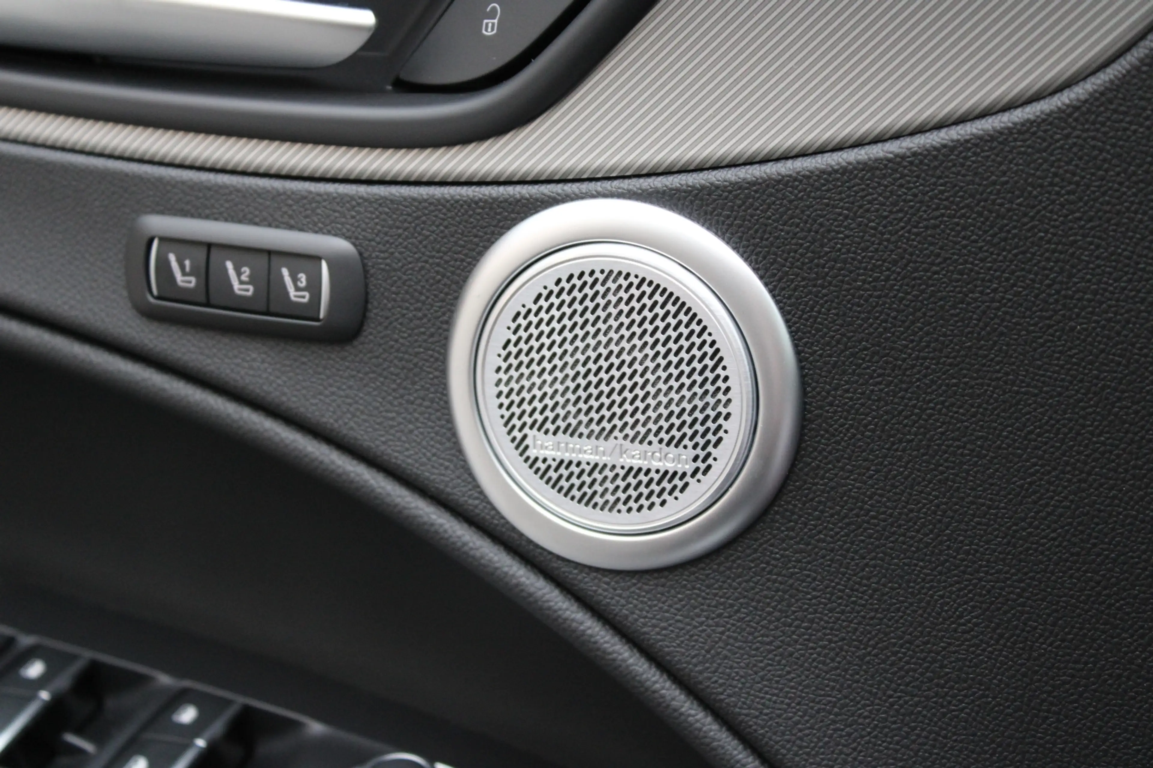 Alfa Romeo Stelvio Stelvio Veloce 2.2 210 AT8 Q4 — photo 15