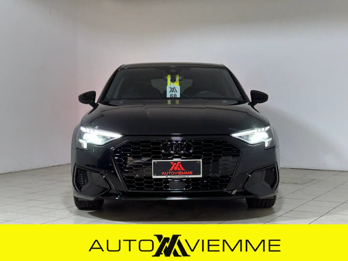 Audi A3 Sportback Business prezzo senza finanziamento Black - 2
