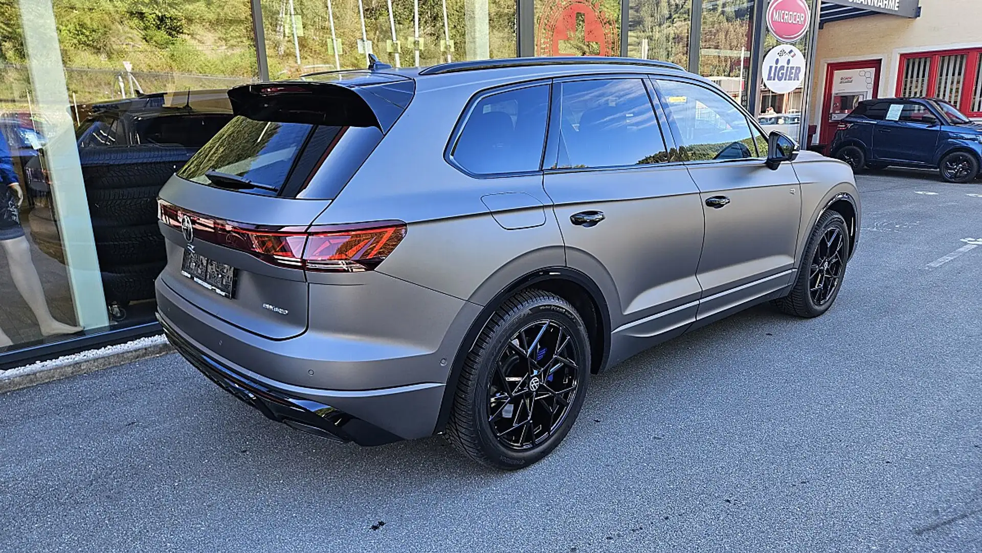 Volkswagen Touareg Touareg 2026 건메탈 사진 6