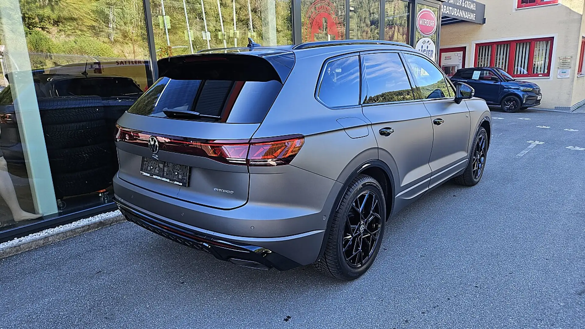 Volkswagen Touareg Touareg 2026 건메탈 사진 7