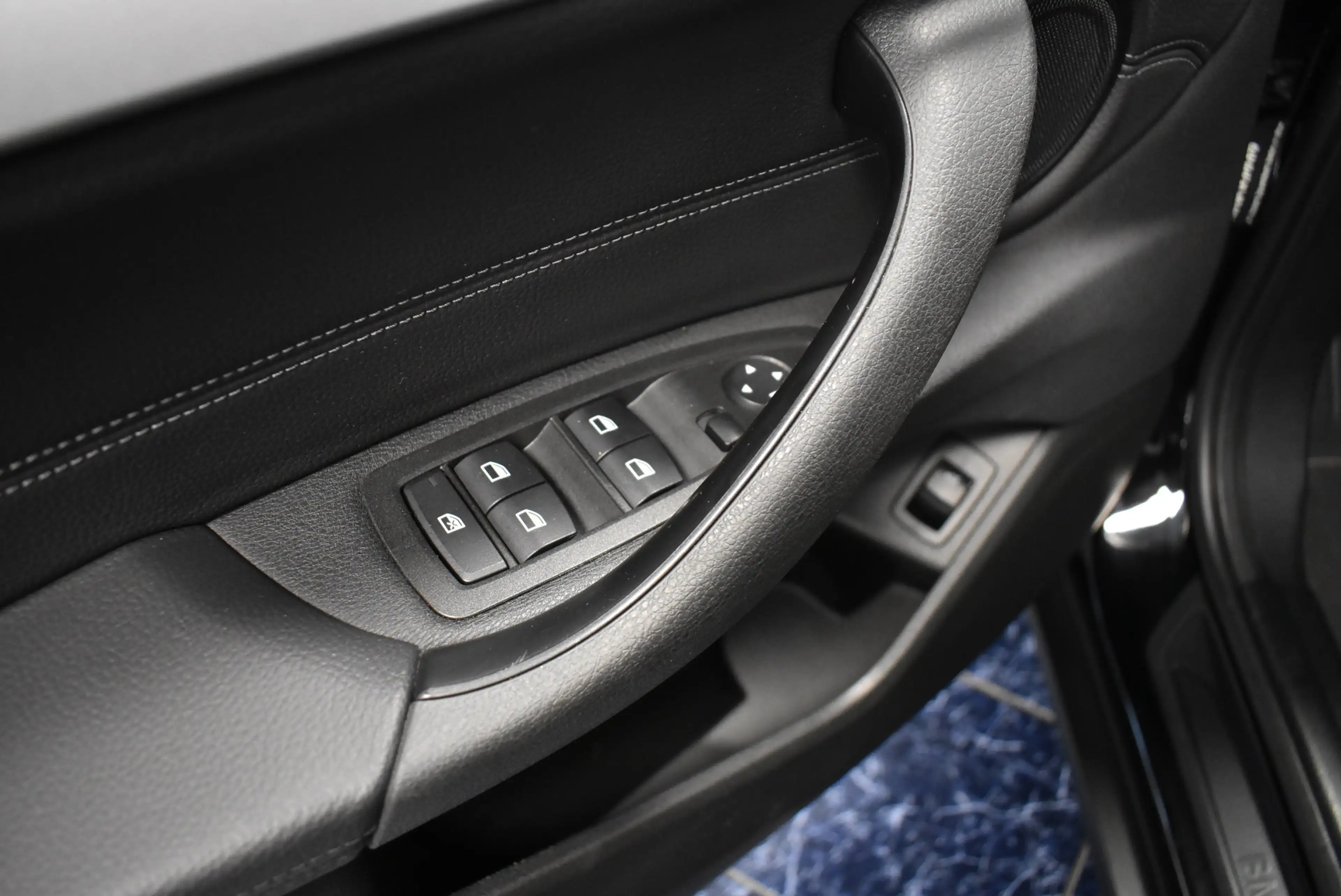 BMW X2 sDrive 18d Aut Navi LED Panora Kamer Leder — photo 15
