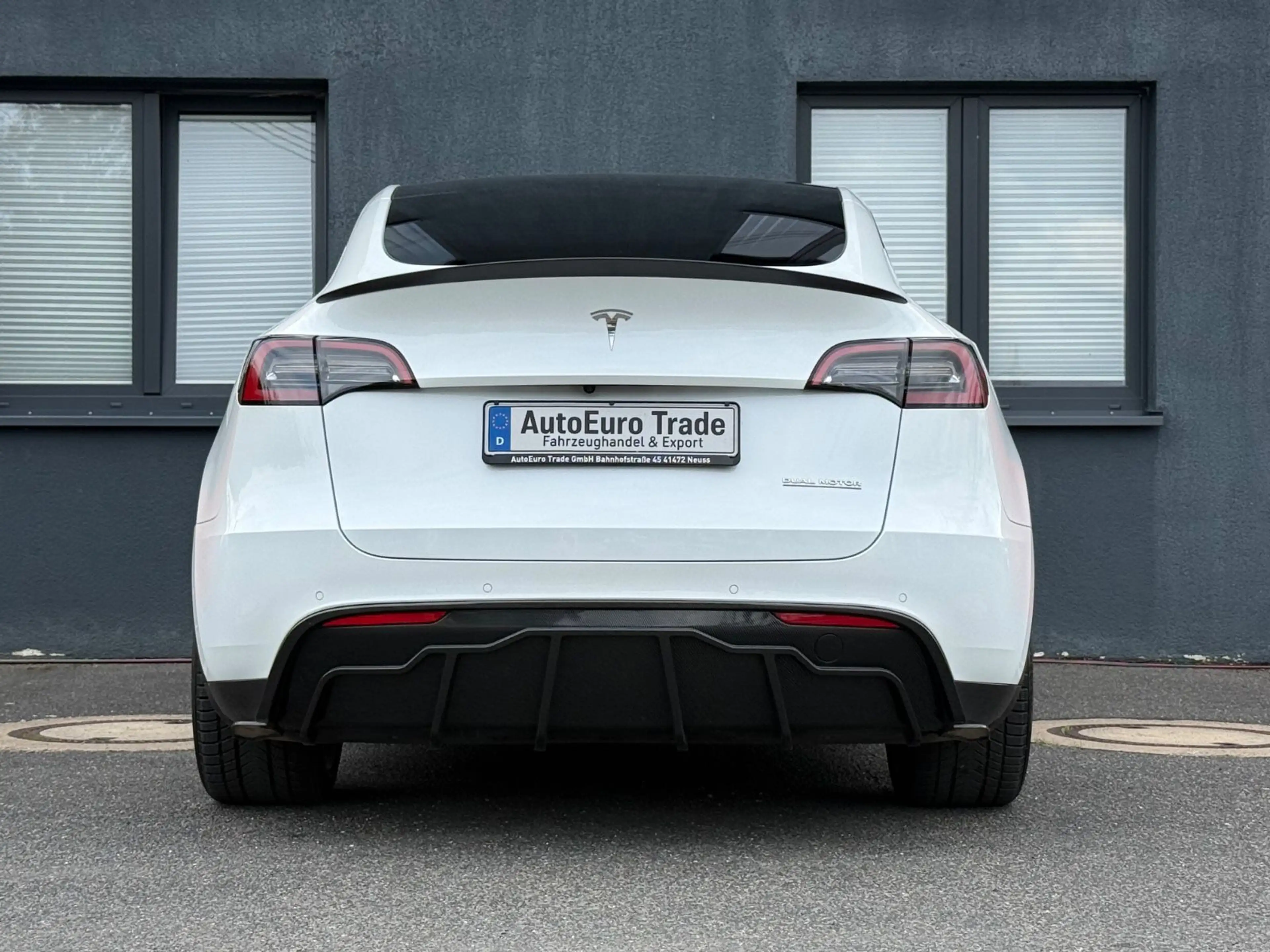 Tesla Model Y Performance Dual AWD — photo 6