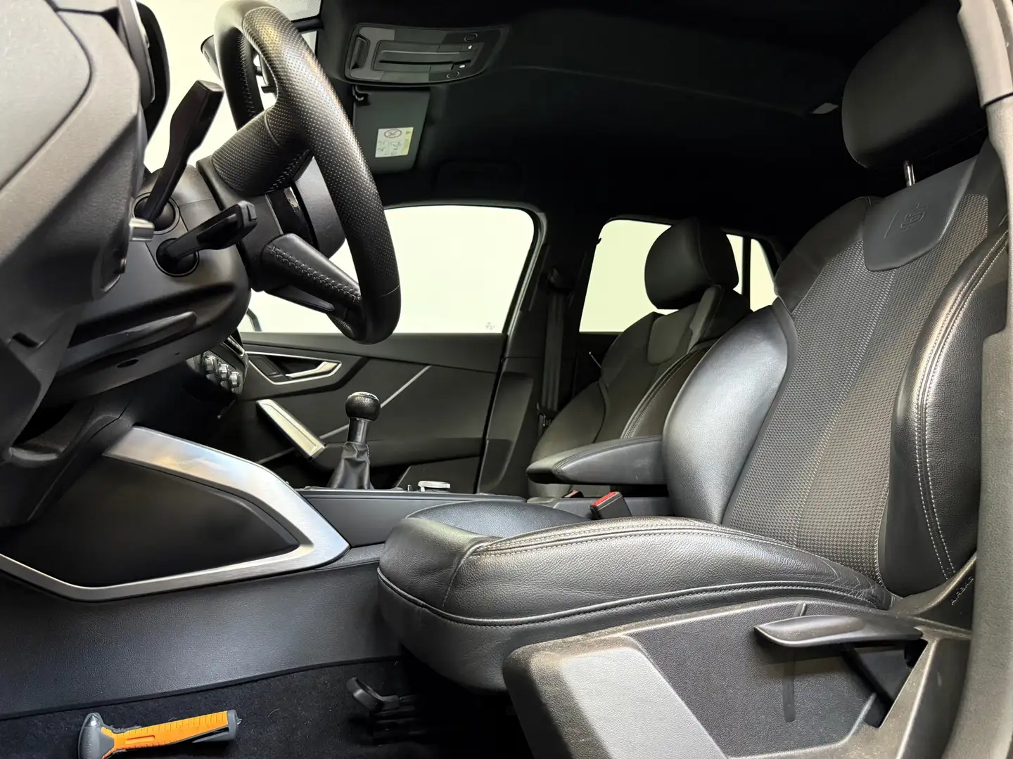 Audi Q2 1.4 TFSI CoD 3 x S Line Cruise Parkeersensoren NAP Gris - 2