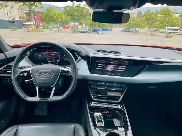 Audi e-tron GT 2023, foto 32
