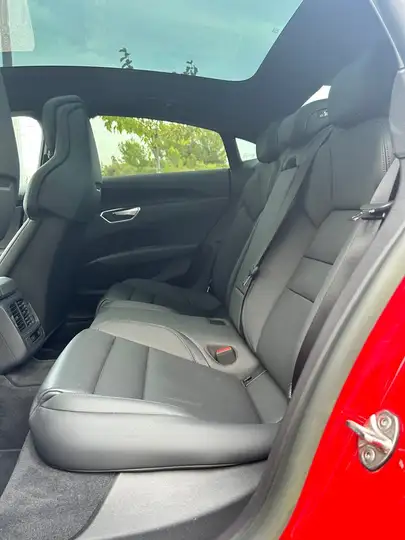 Audi e-tron GT 2023, foto 10