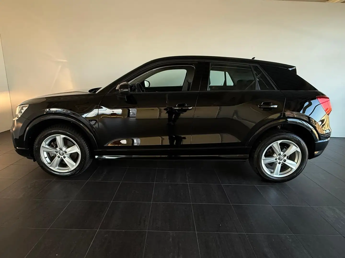 Audi Q2 30 TFSI 116pk Sport Pro Line Negro - 2