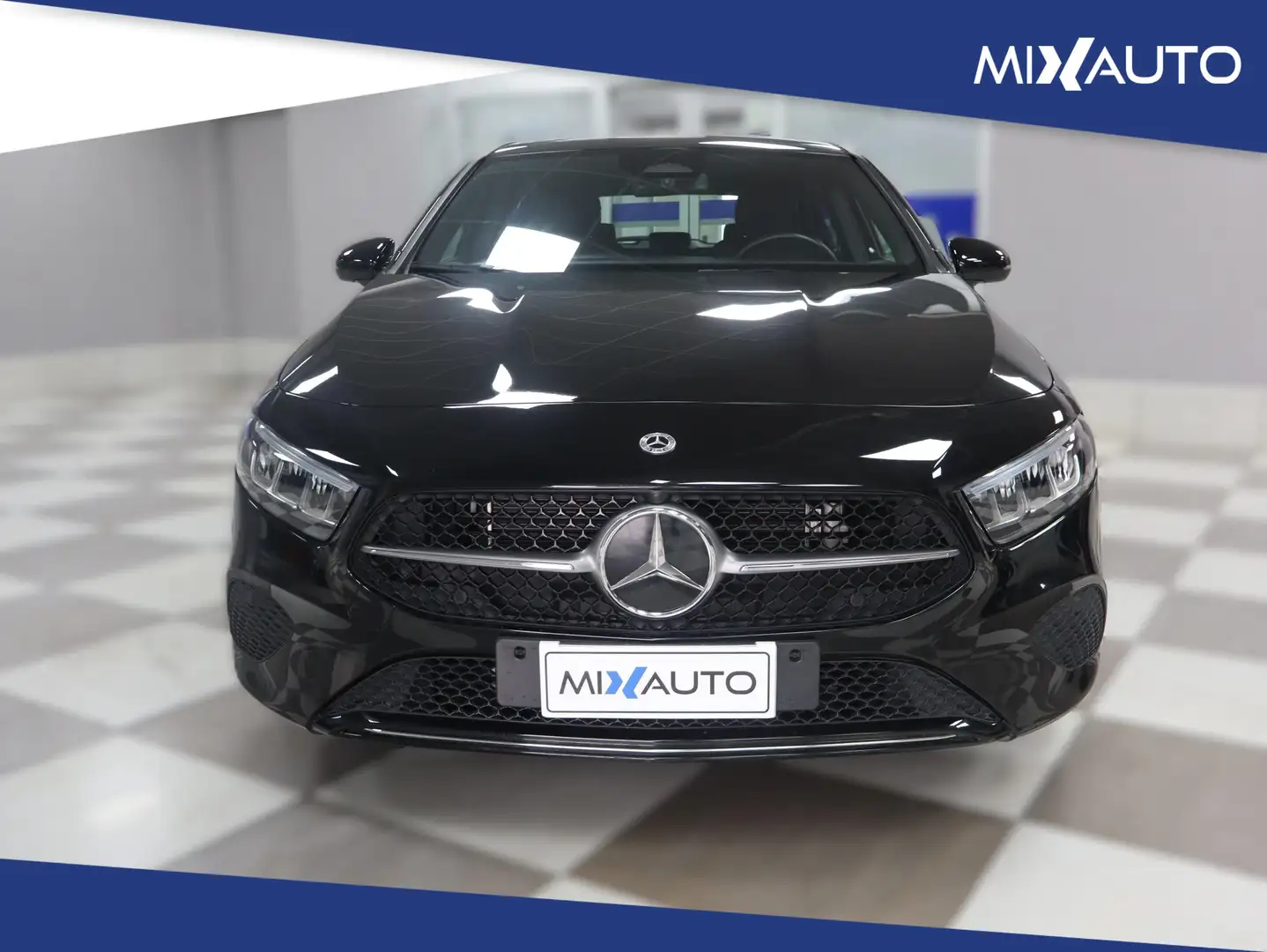 Mercedes-Benz A 250 E PHEV Progressive Advanced AUTO Schwarz - 2