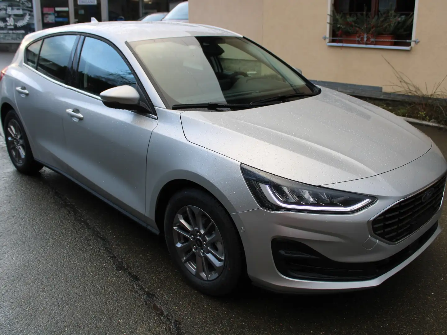 Ford Focus Titanium/Navi/Winter-Paket/Park-Paket/5-türig Silber - 2