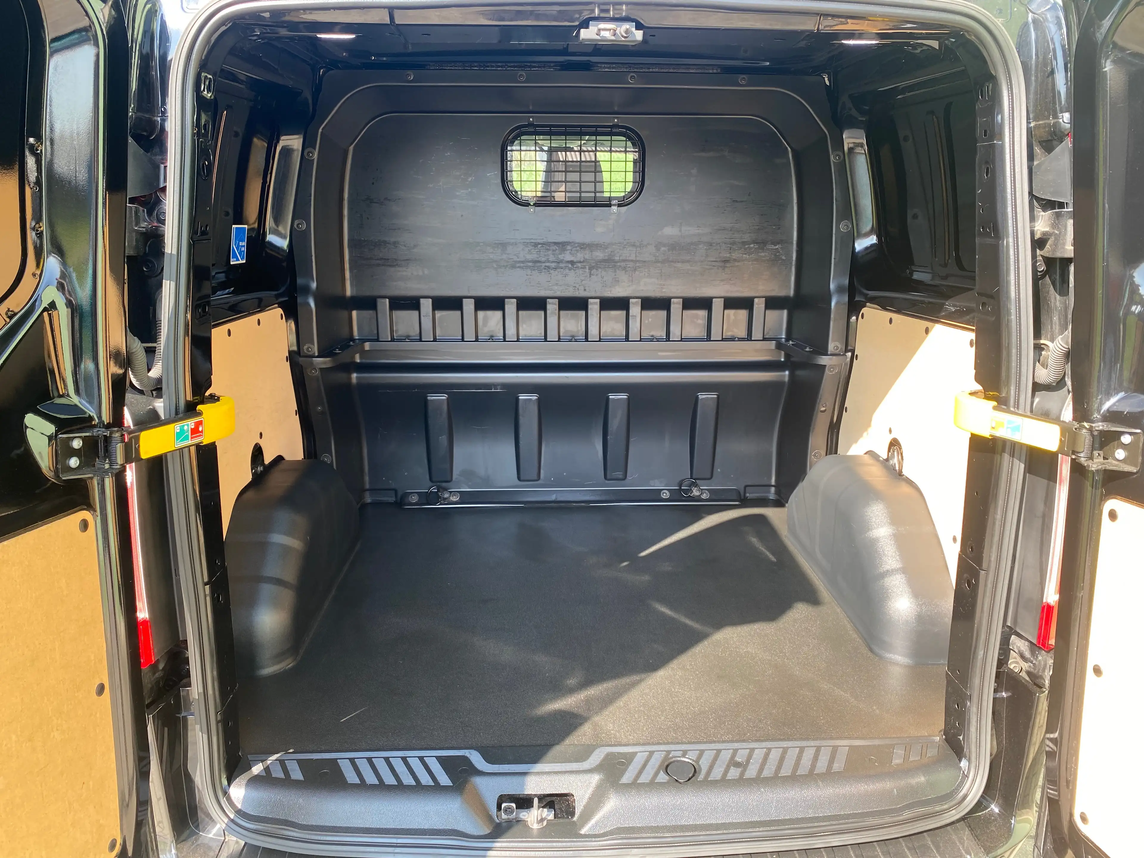 Ford Tourneo Custom 300 Mixto*1.Hand*Navi*Scheckheft*AHK*Kamera*MwSt. ausweisbar*TOP!** — photo 8
