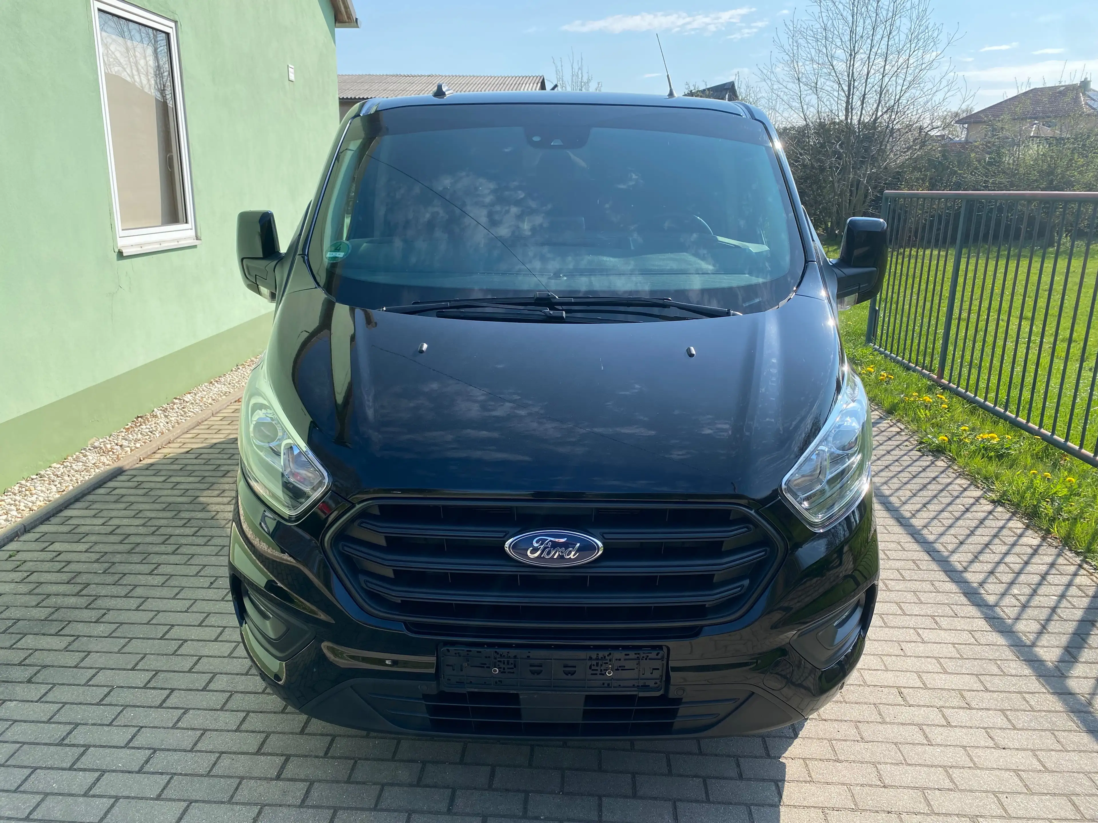 Ford Tourneo Custom 300 Mixto*1.Hand*Navi*Scheckheft*AHK*Kamera*MwSt. ausweisbar*TOP!** — photo 6