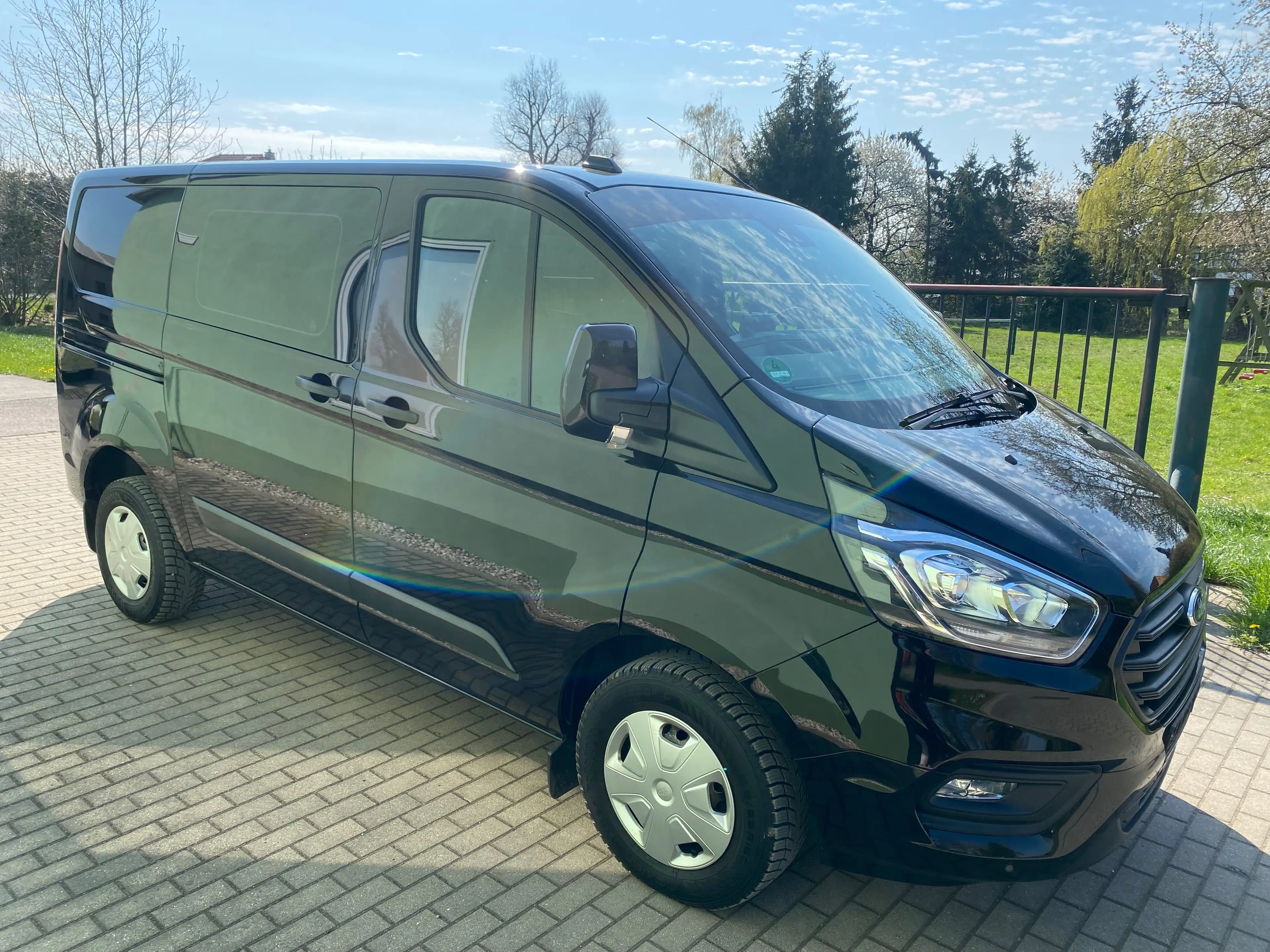 Ford Tourneo Custom 300 Mixto*1.Hand*Navi*Scheckheft*AHK*Kamera*MwSt. ausweisbar*TOP!** — photo 5