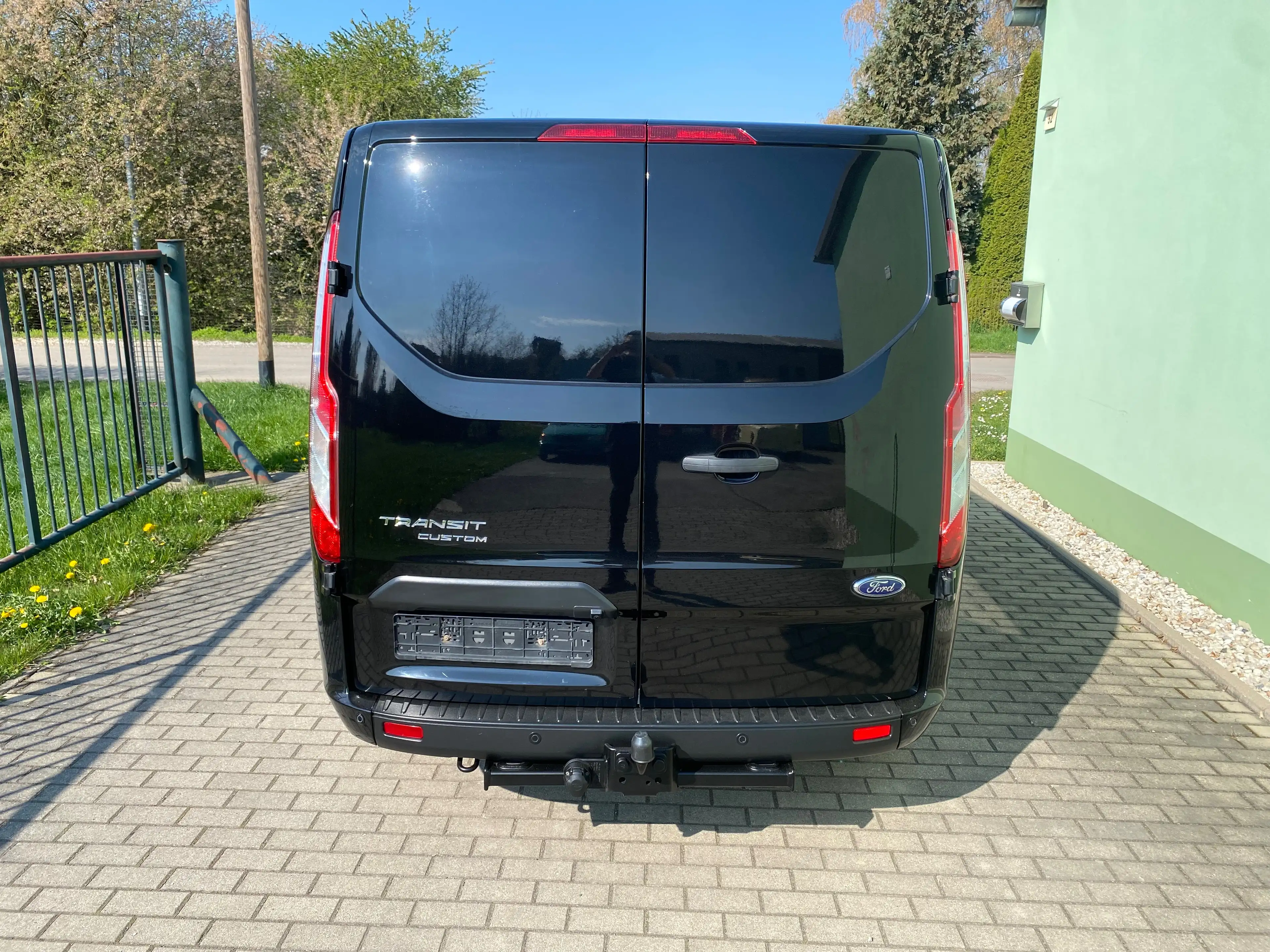 Ford Tourneo Custom 300 Mixto*1.Hand*Navi*Scheckheft*AHK*Kamera*MwSt. ausweisbar*TOP!** — photo 3