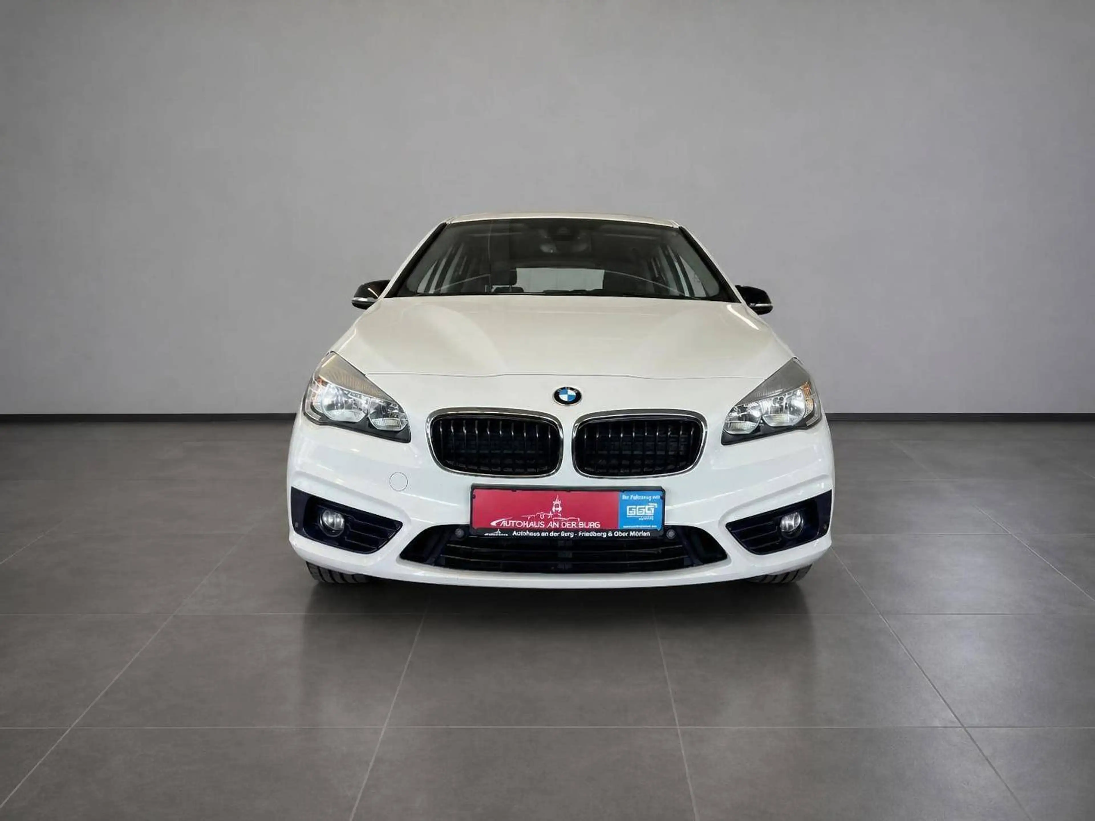 BMW 220 Active Tourer Sport Line*PDC*Scheckheft* — photo 2