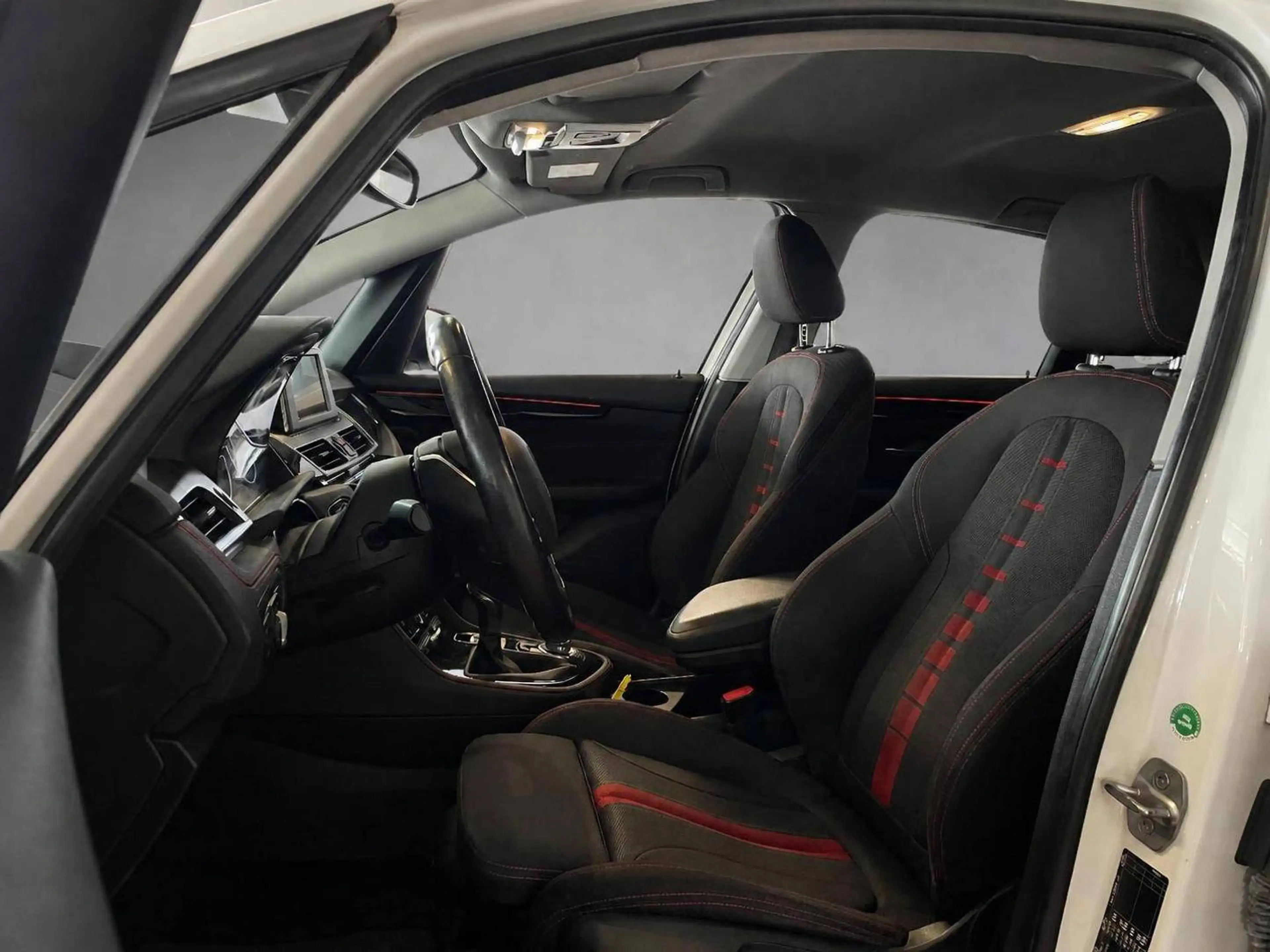 BMW 220 Active Tourer Sport Line*PDC*Scheckheft* — photo 10